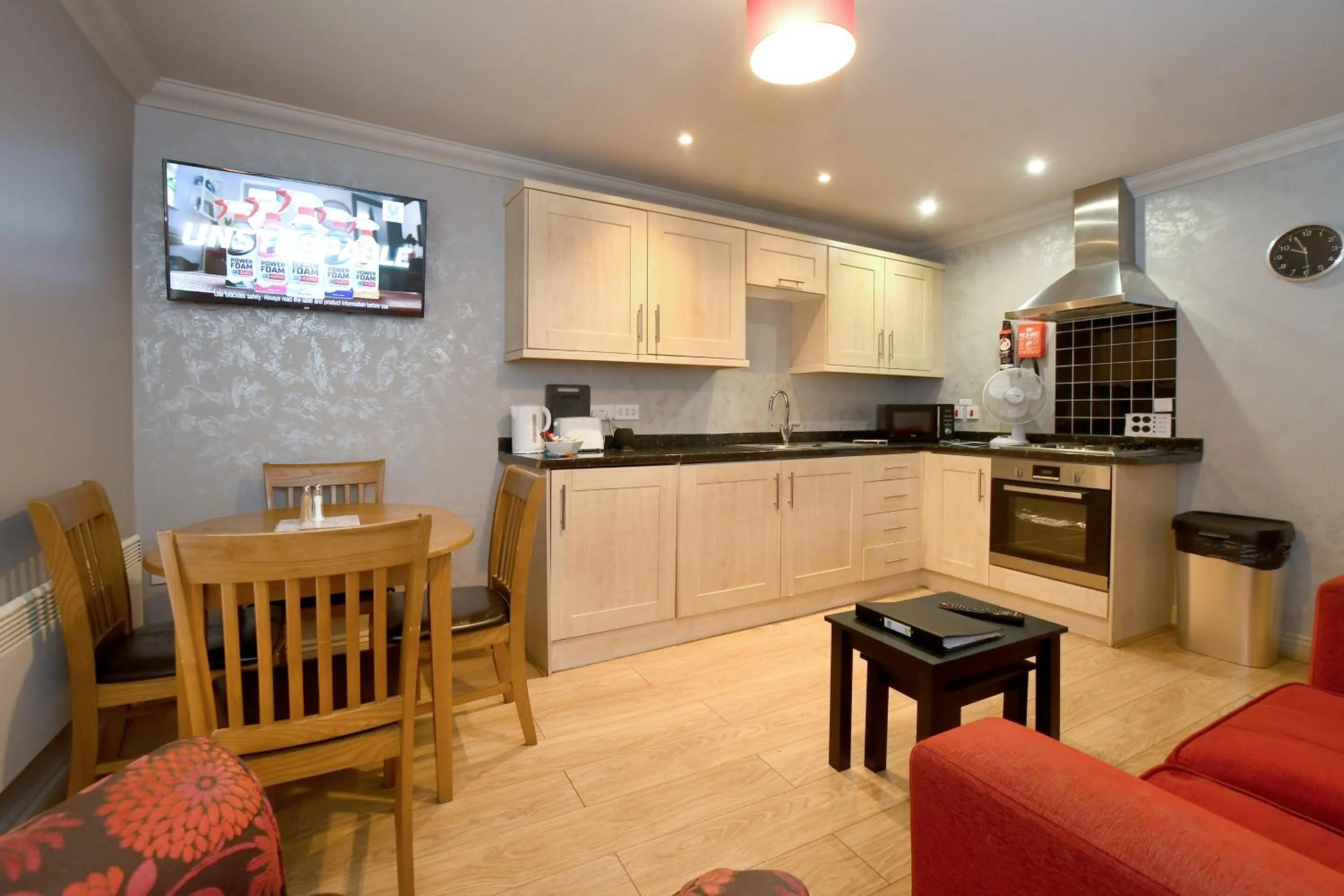 Kitchen or kitchenette in The Queens Hotel & Victoria Cloisters Apartments