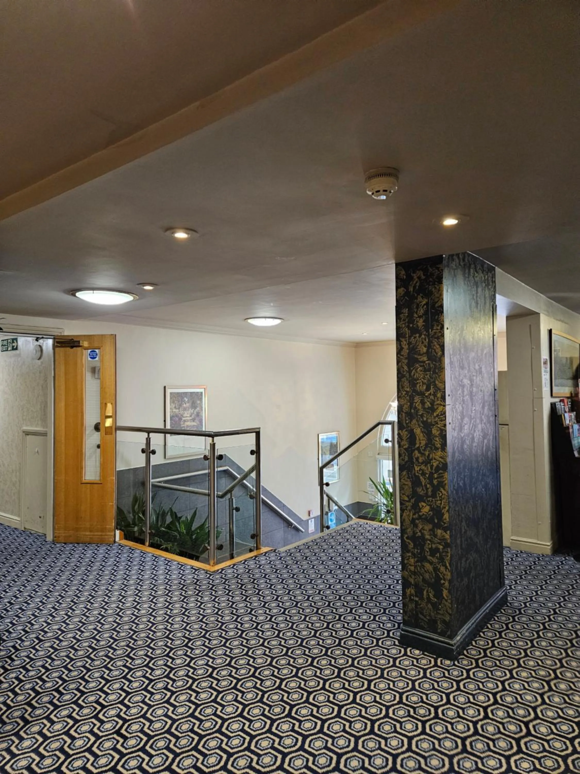 Lobby or reception in The Queens Hotel & Victoria Cloisters Apartments