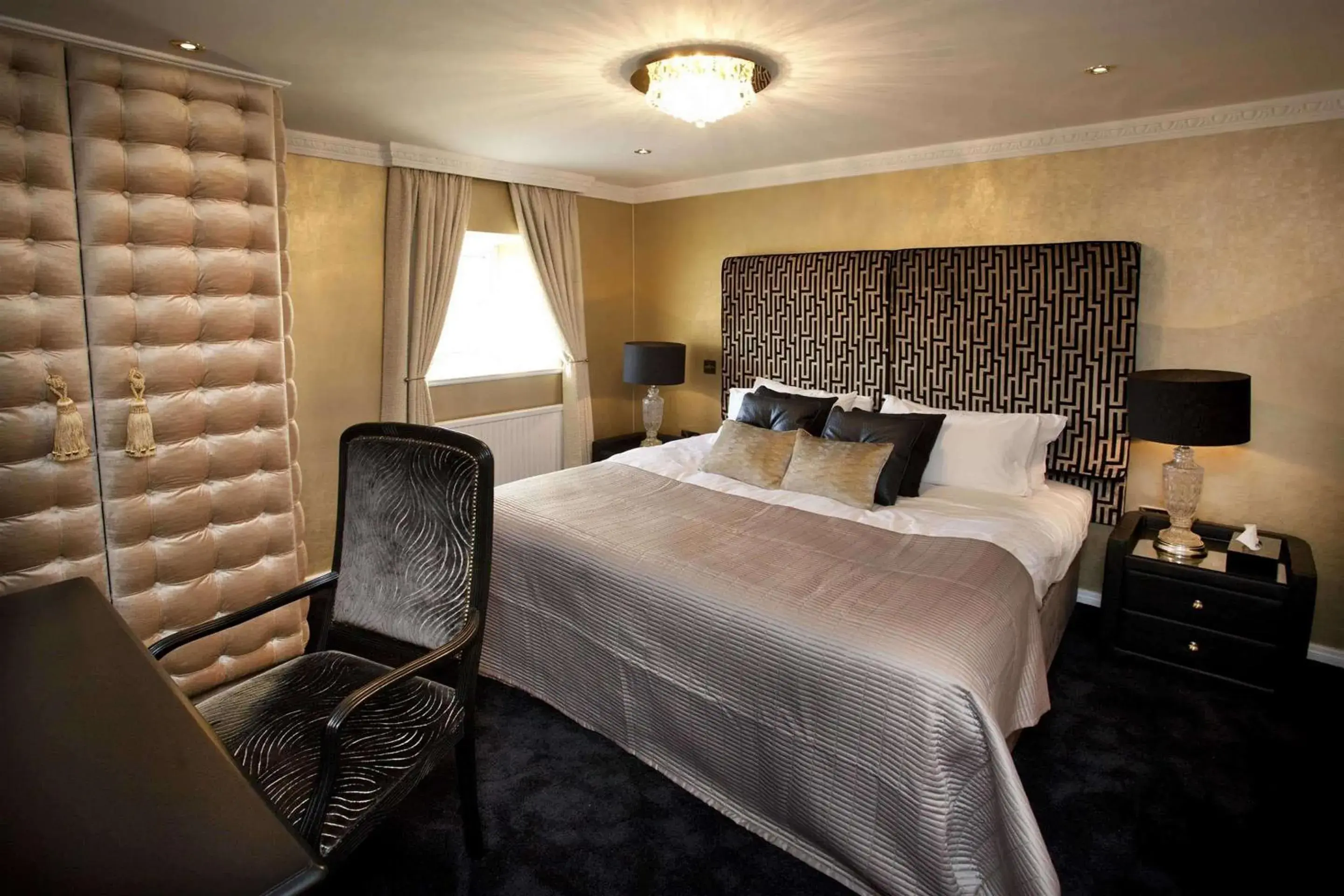 Bedroom, Bed in St James Hotel; BW Premier Collection Bedroom, Bed in St James Hotel; BW Premier Collection