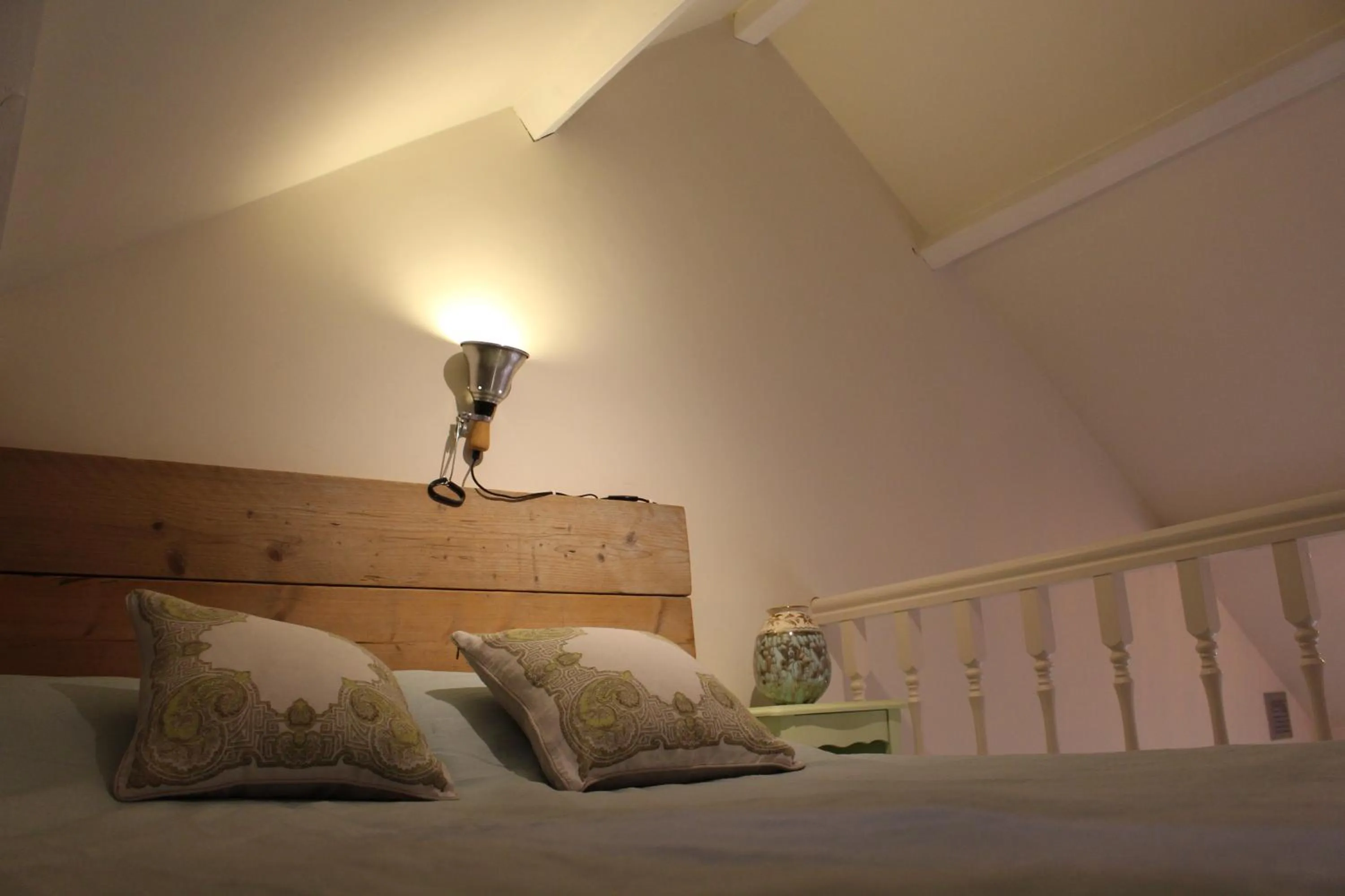 Bed in Het Huisje Breda