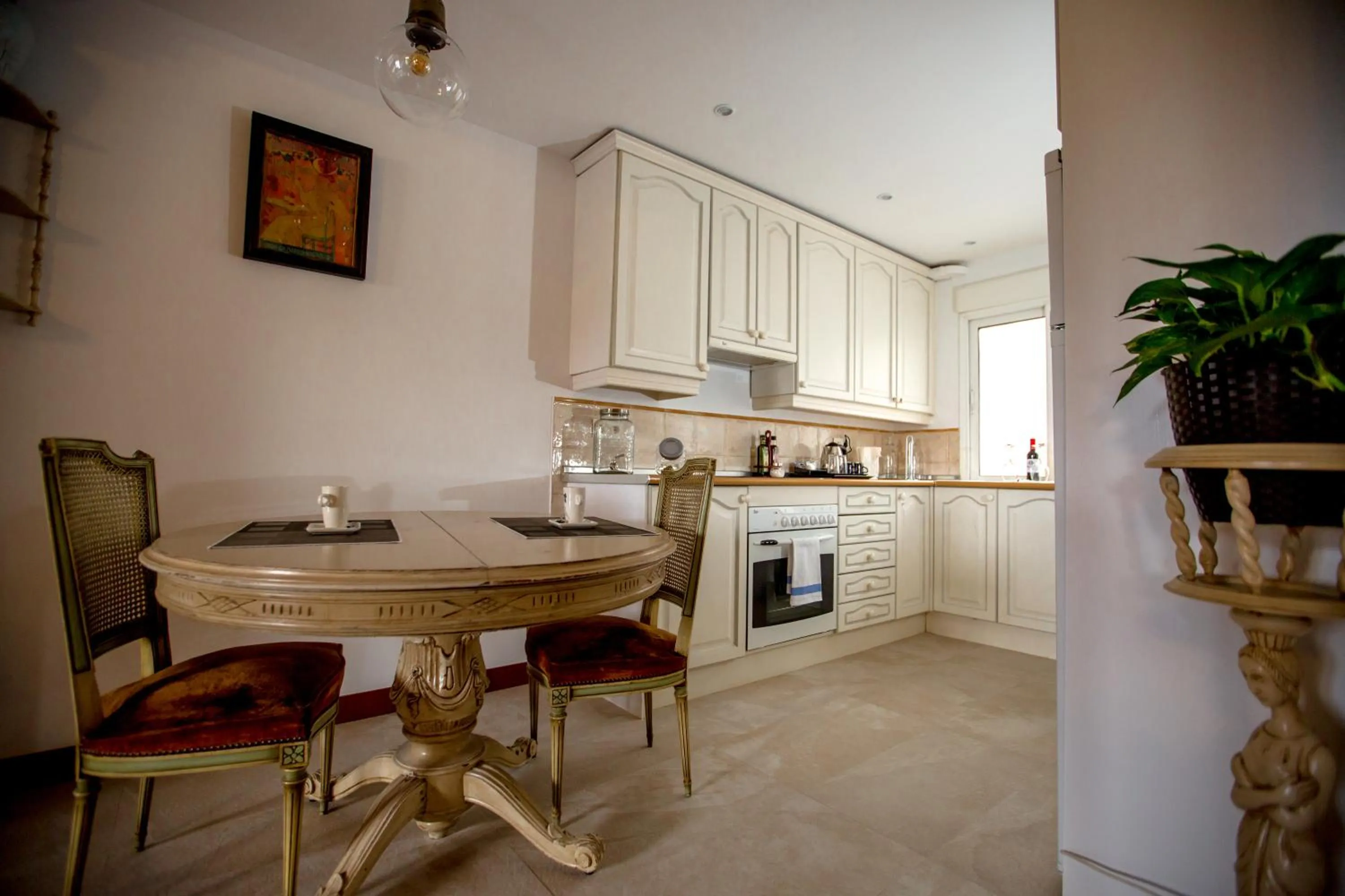 Kitchen or kitchenette in Oriente Palace Apartments