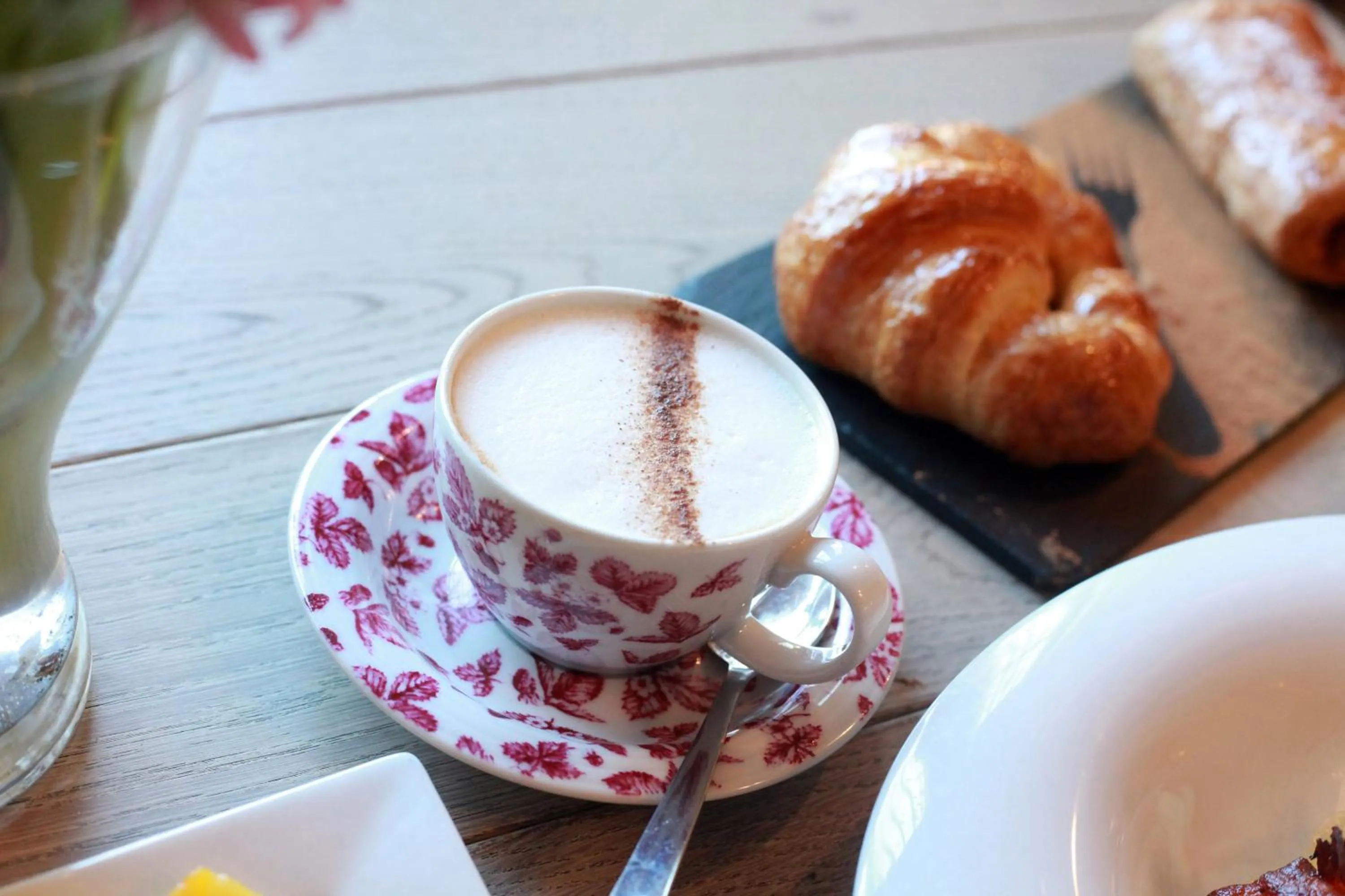 Continental breakfast in Oriente Palace Apartments