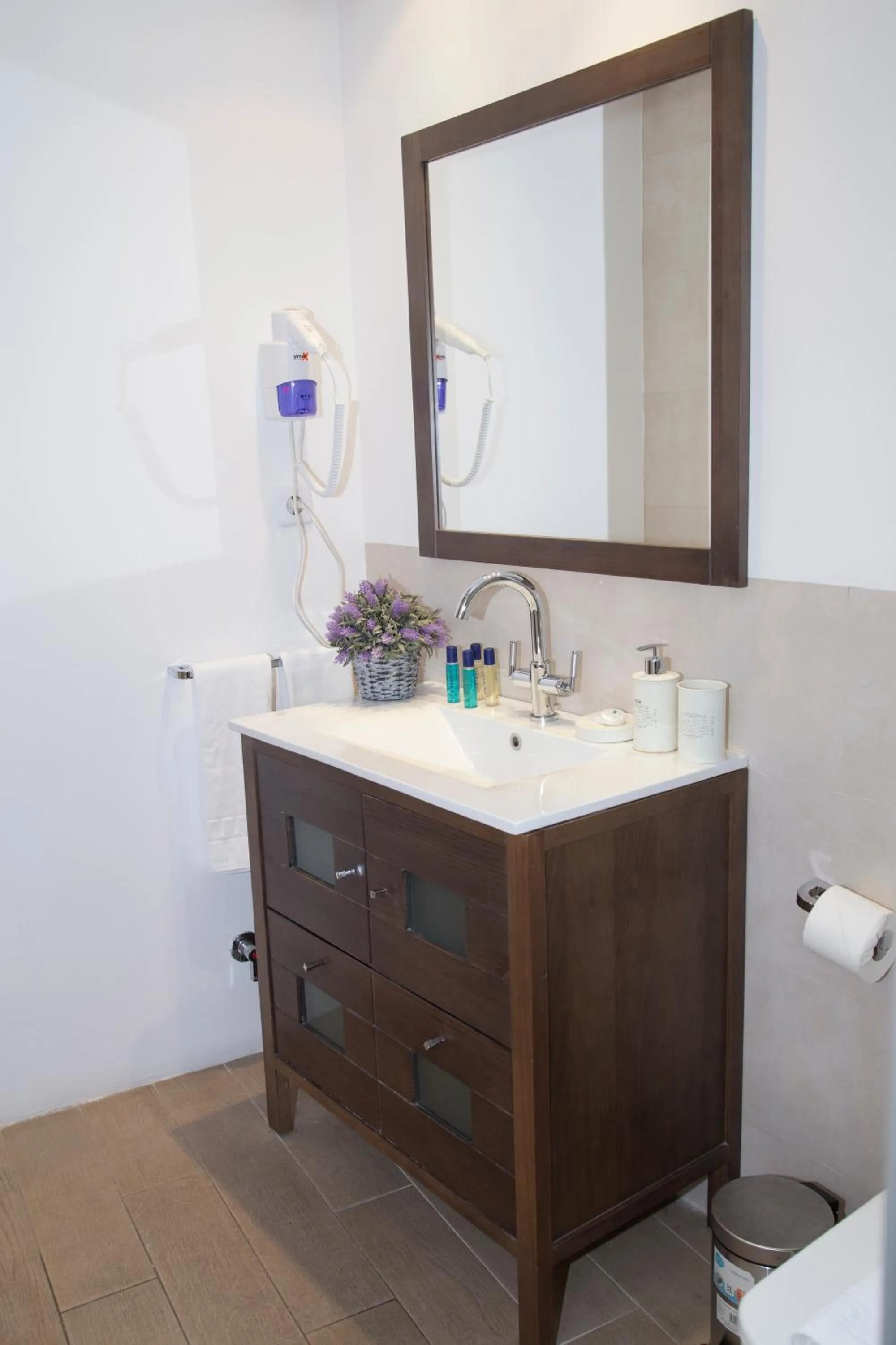 Bathroom in Oriente Palace Apartments