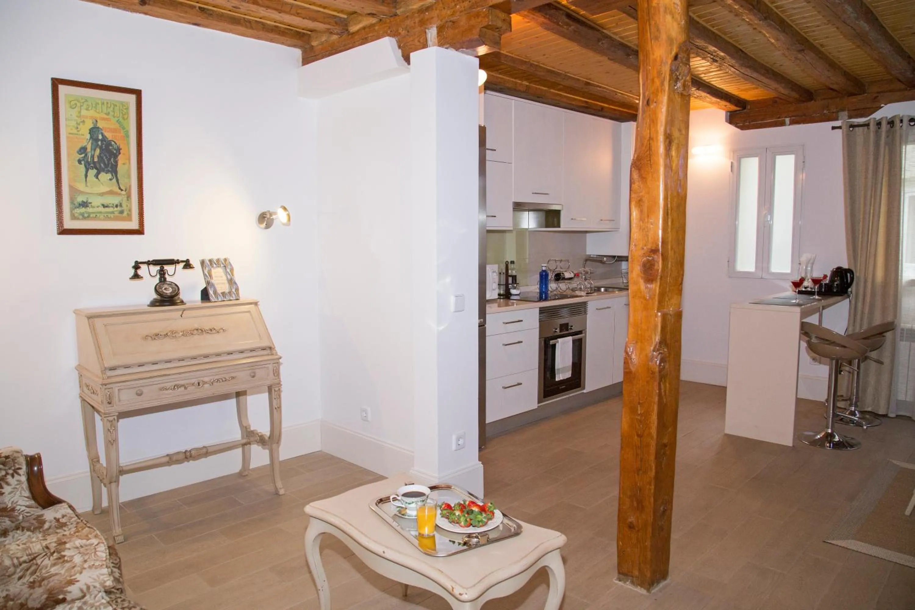 Seating area in Oriente Palace Apartments