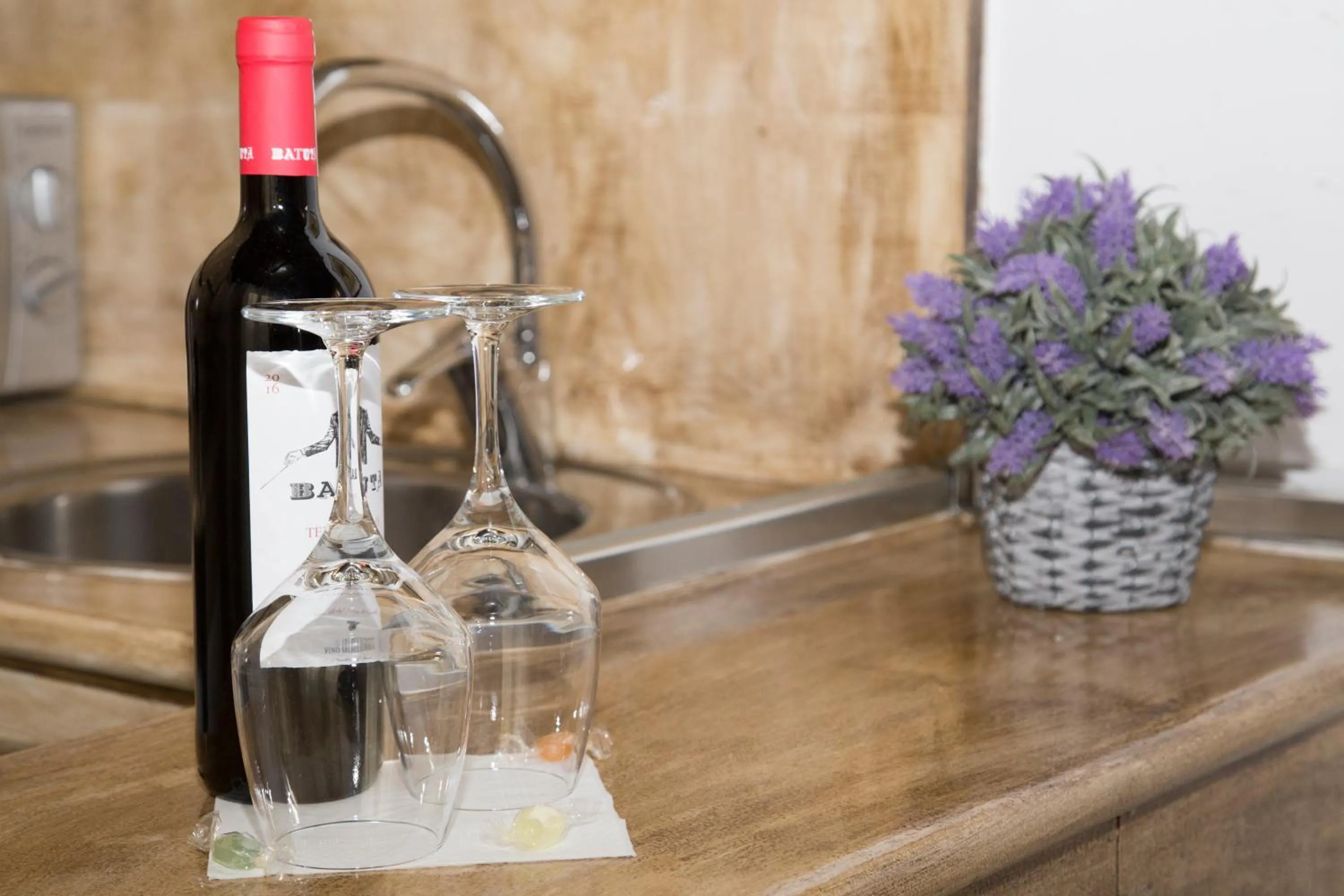 Kitchen or kitchenette in Oriente Palace Apartments