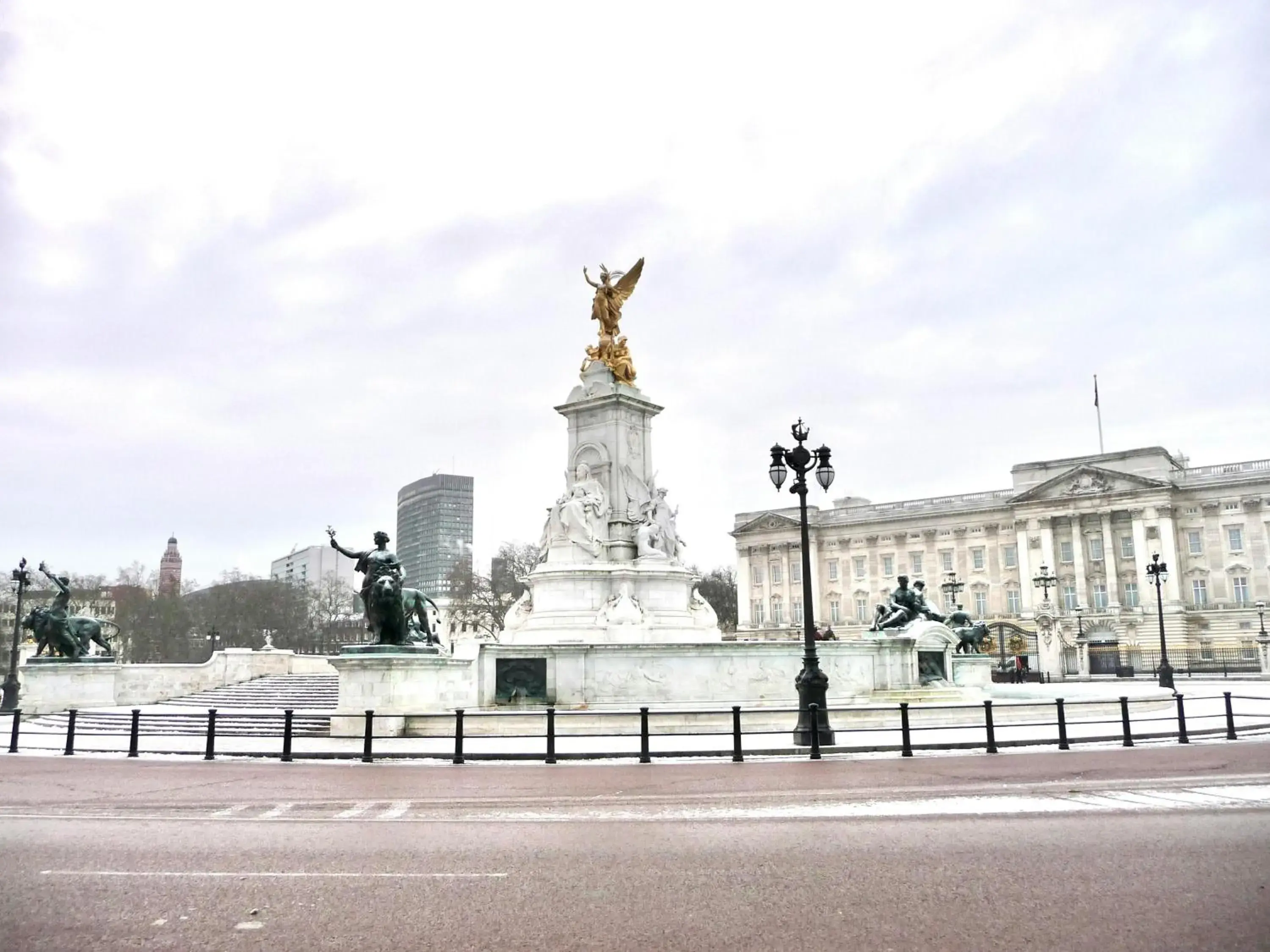 Landmark view in Radisson Blu Hotel, London Marble Arch Landmark view in Radisson Blu Hotel, London Marble Arch