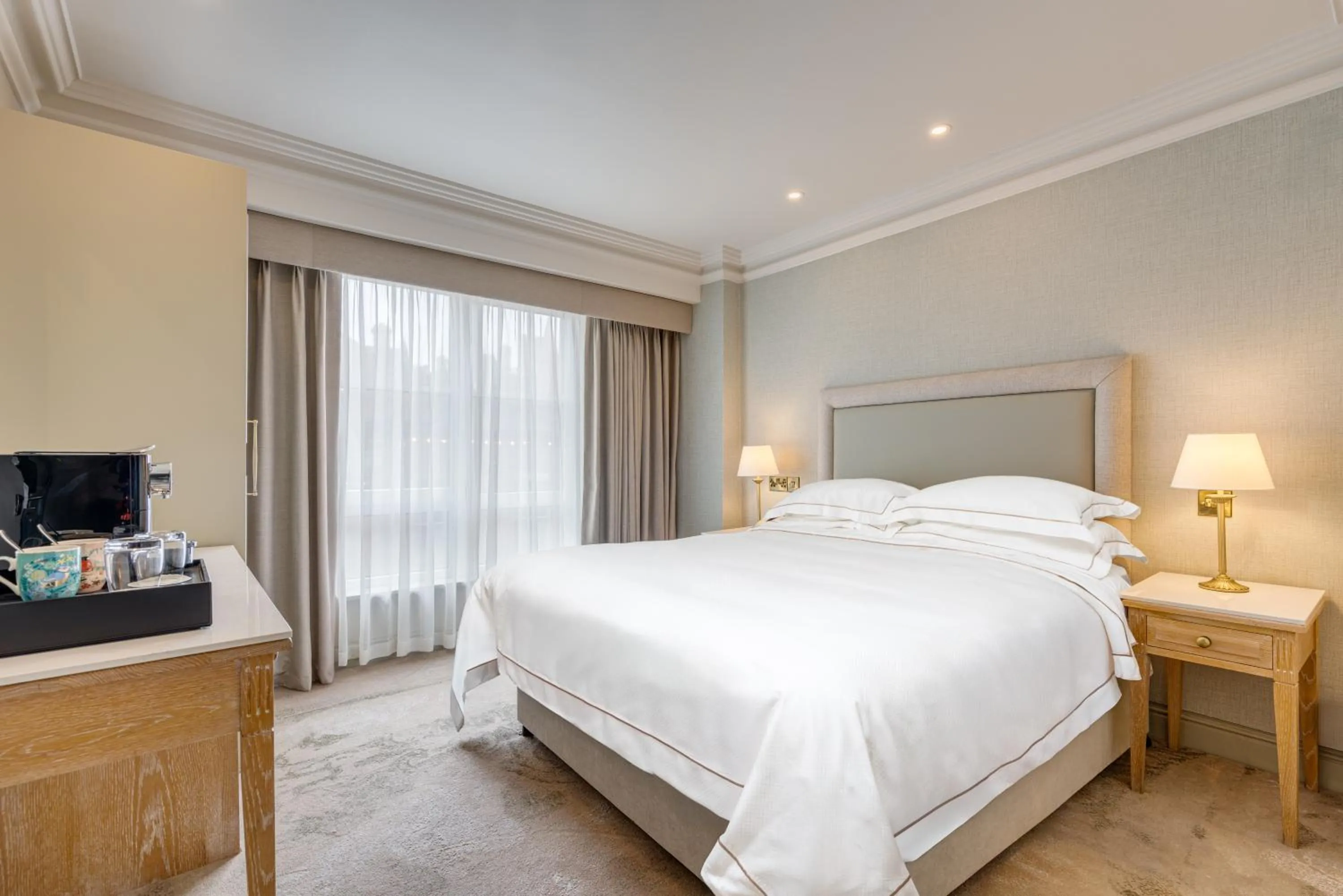 Bedroom, Bed in Brooks Hotel