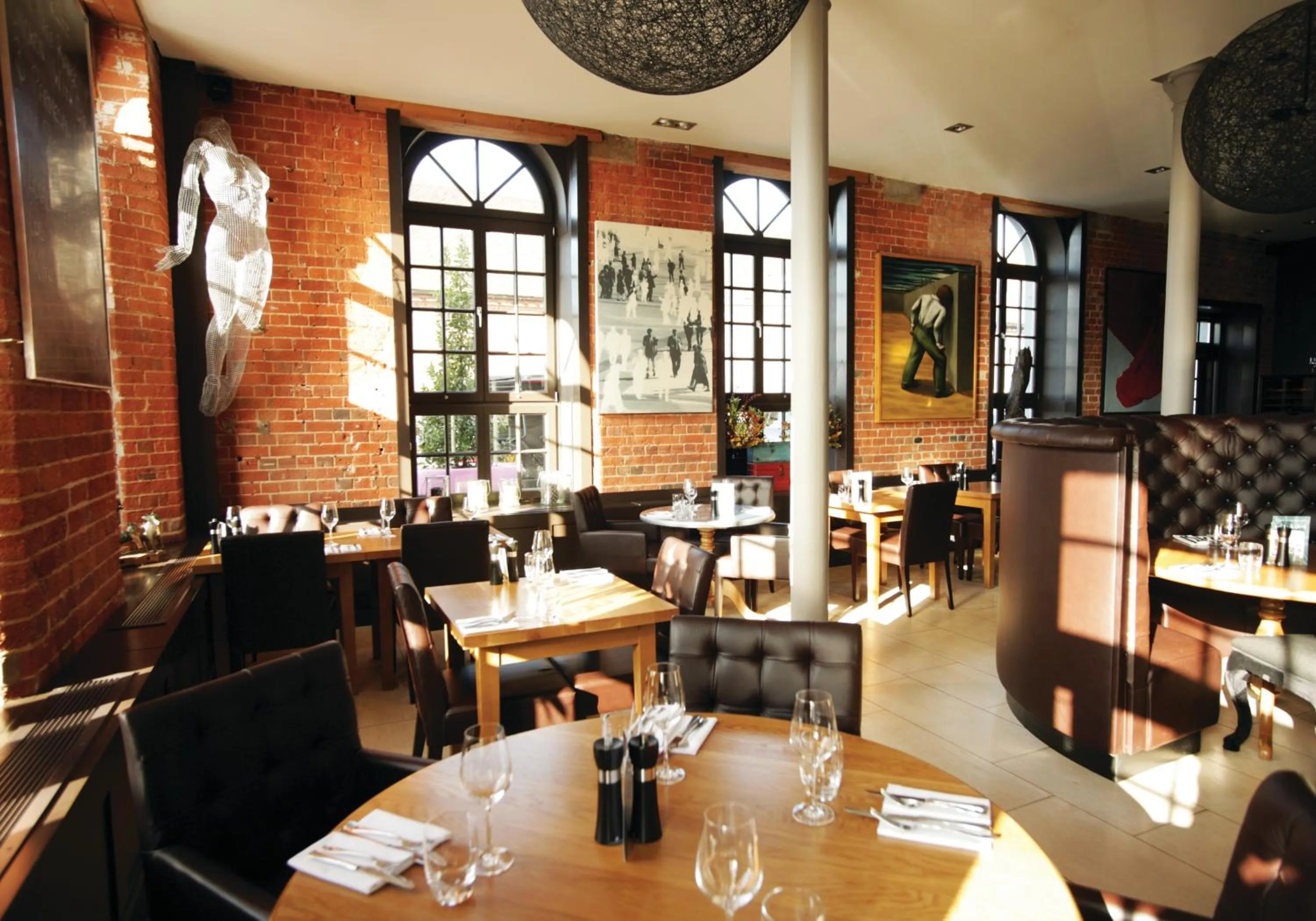 Restaurant/places to eat in Salthouse Harbour Hotel