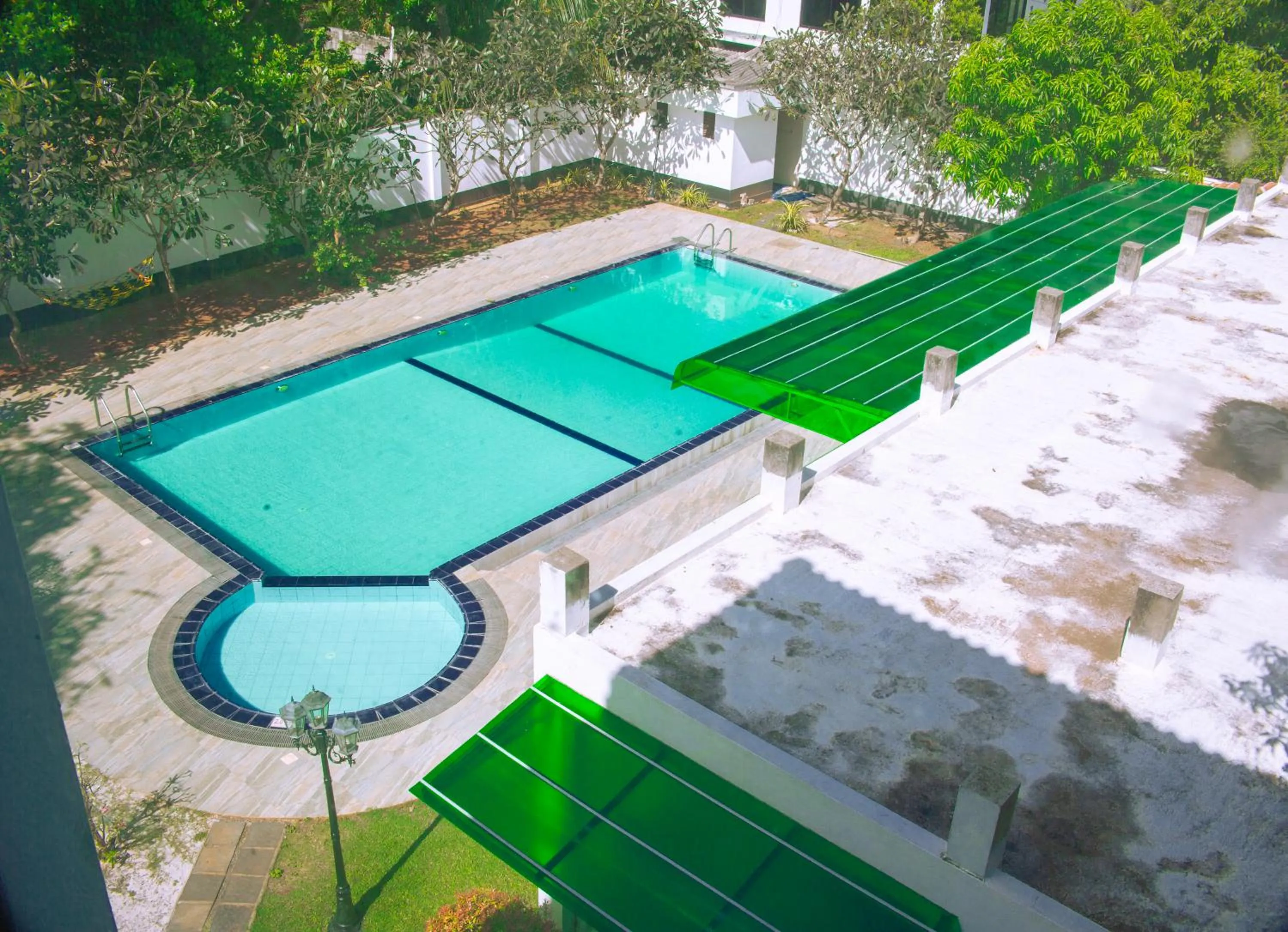 Swimming pool in Yala Hotel Elephant Eye