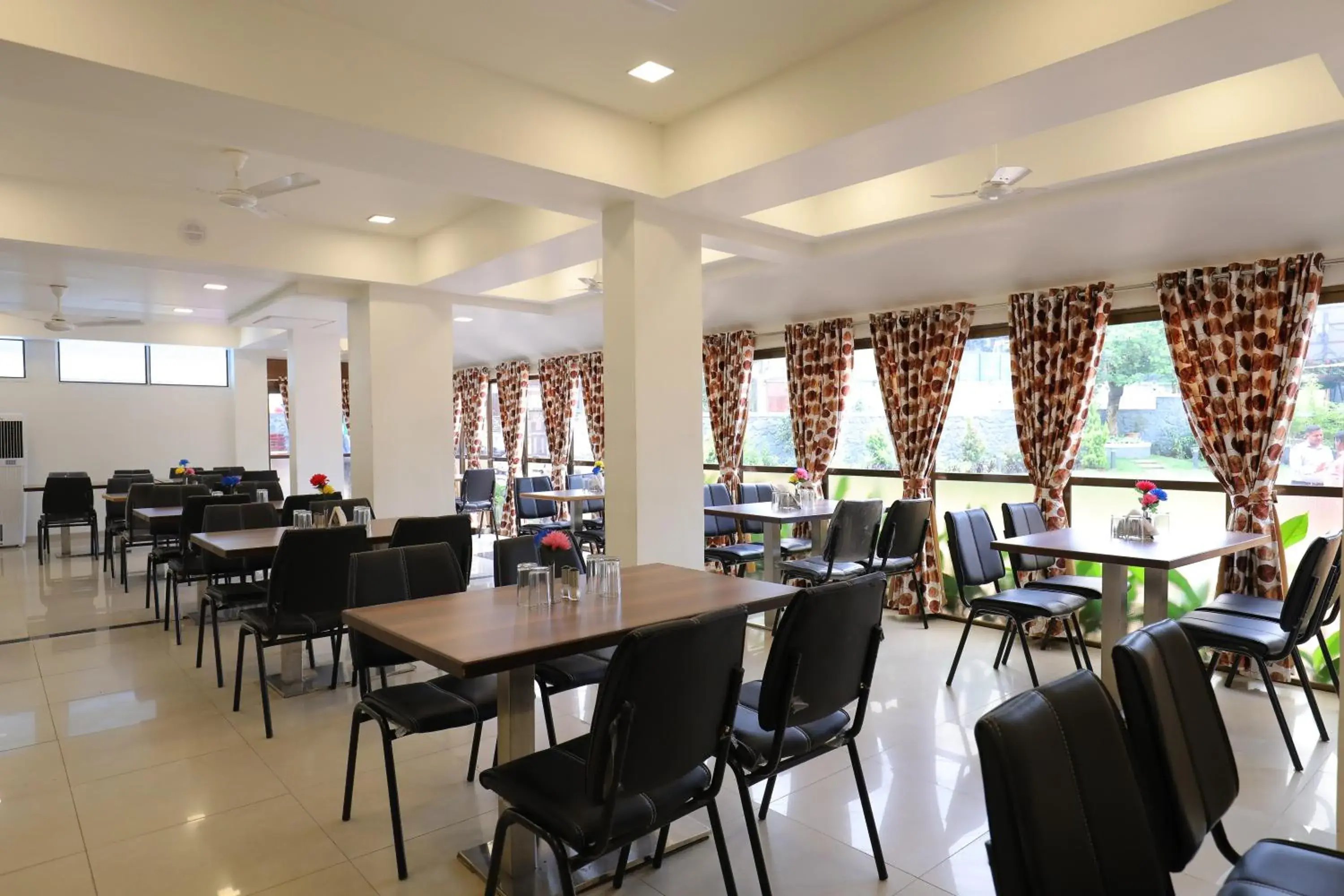 Restaurant/places to eat in Highland Resort Restaurant/places to eat in Highland Resort