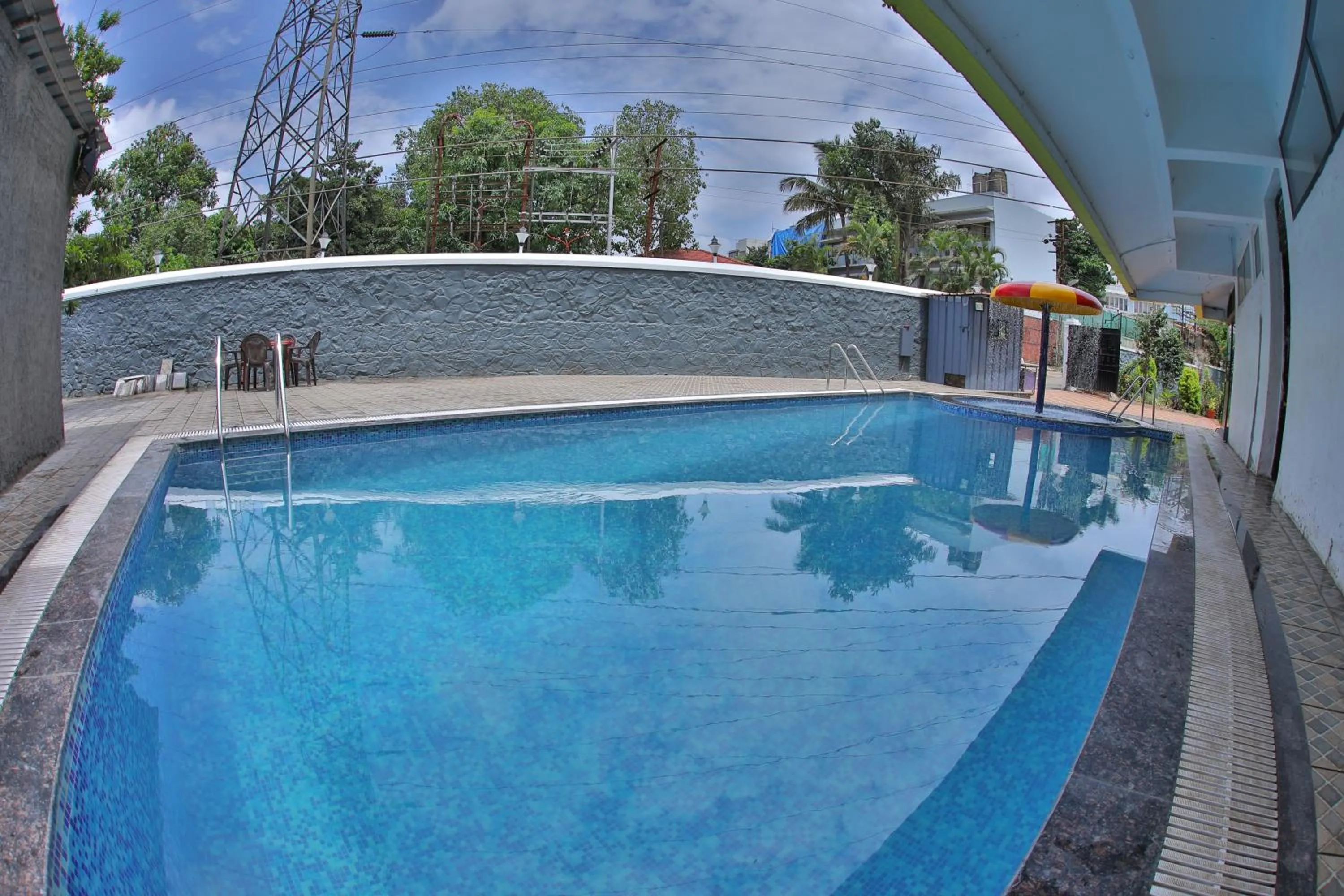 Swimming pool in Highland Resort
