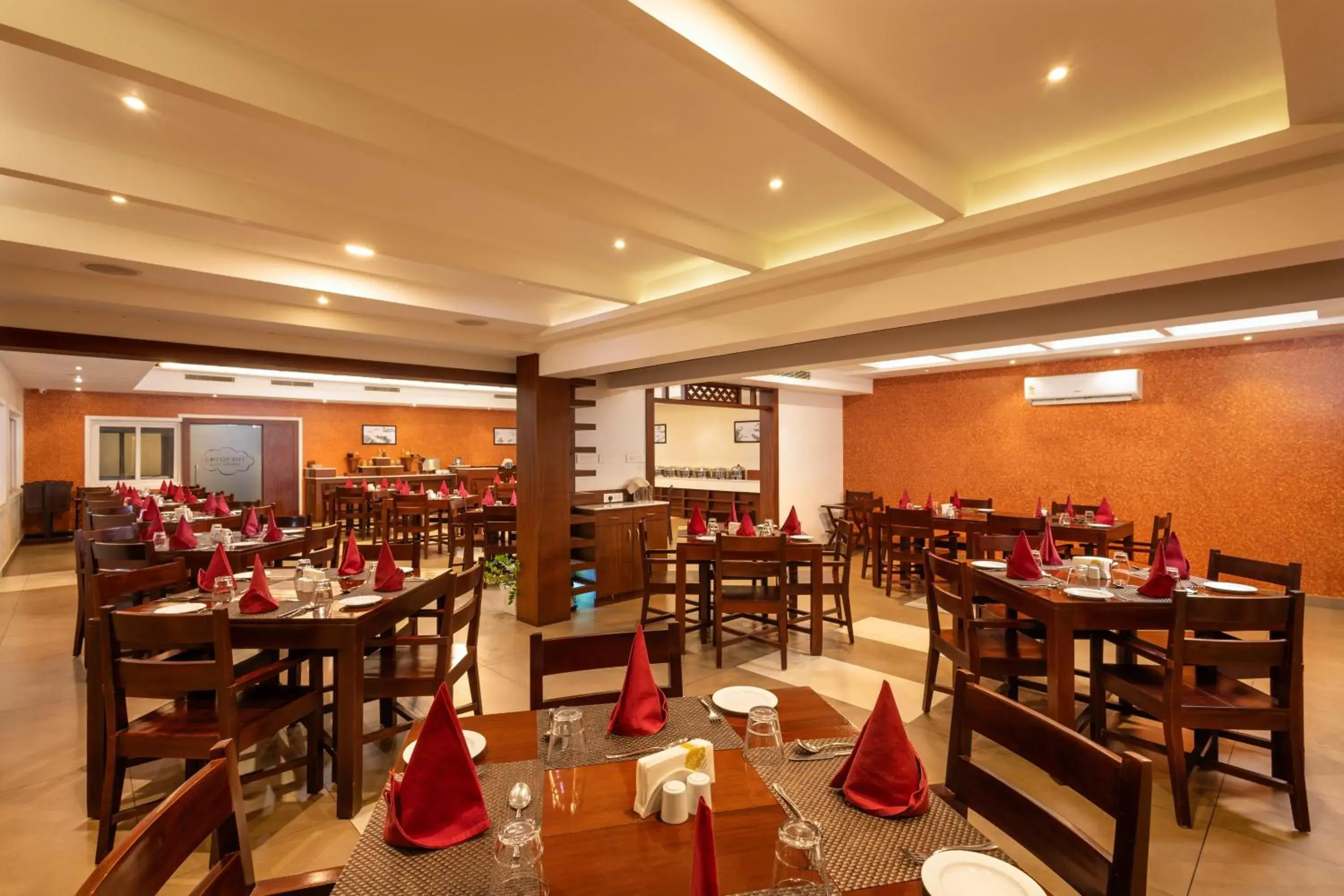 Breakfast in Lake Canopy Alleppey Breakfast in Lake Canopy Alleppey