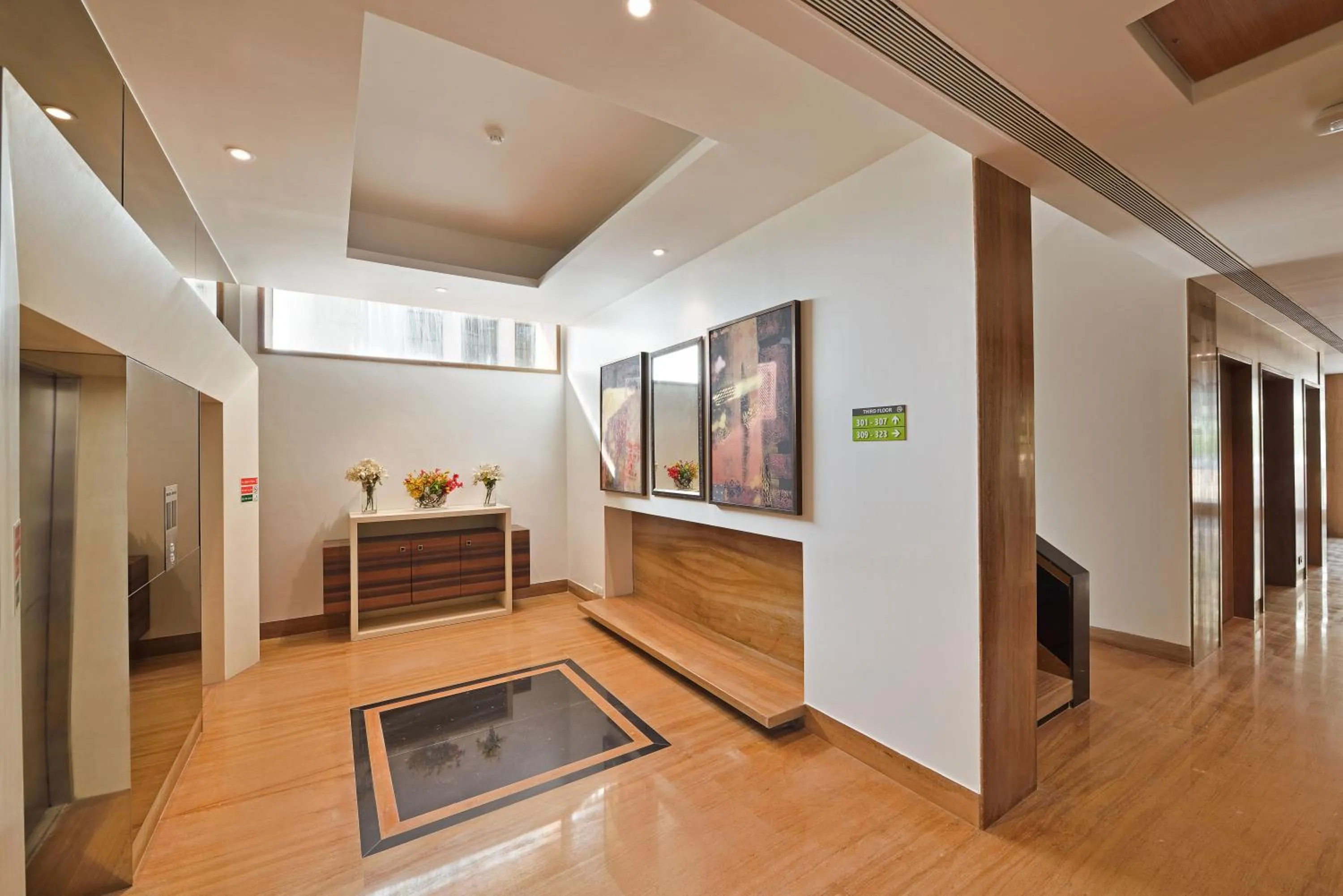 Lobby or reception in Hotel Leafio-Near Airport