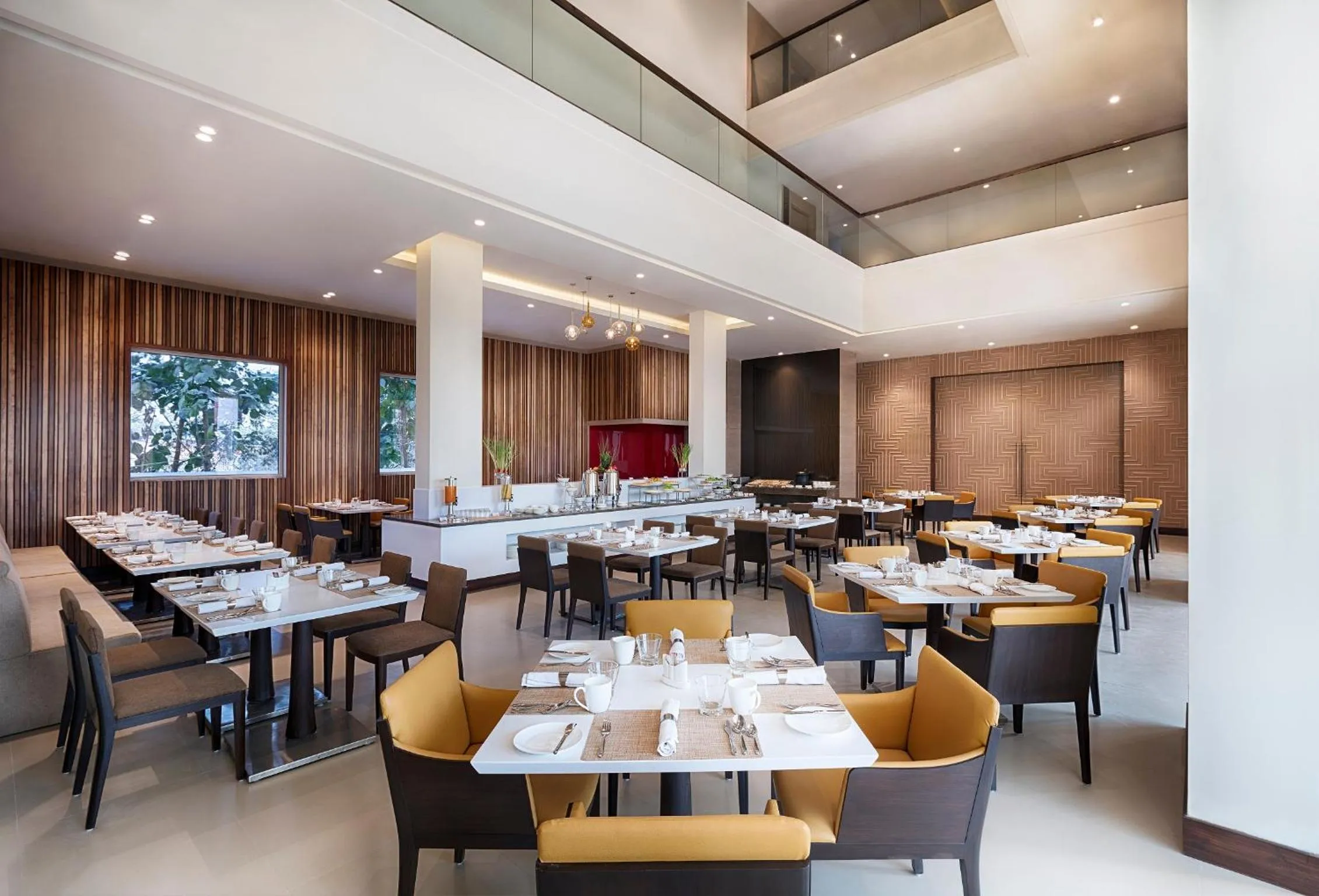 Restaurant/places to eat in Oaks Bodhgaya