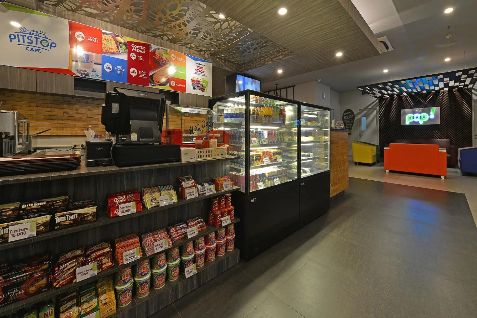 Food and drinks in POP! Hotel Banjarmasin