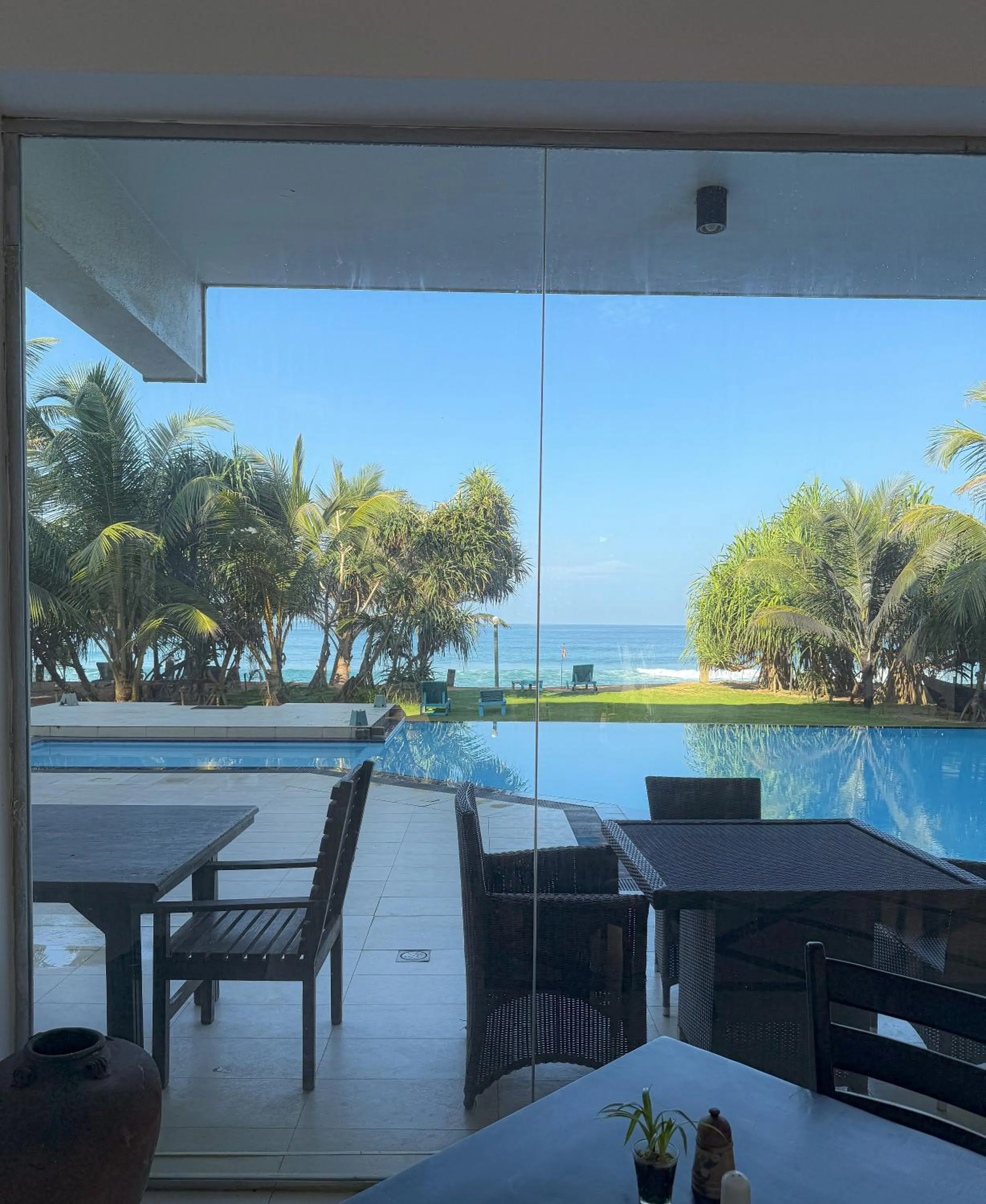 Day in Serendib Beach Hotel