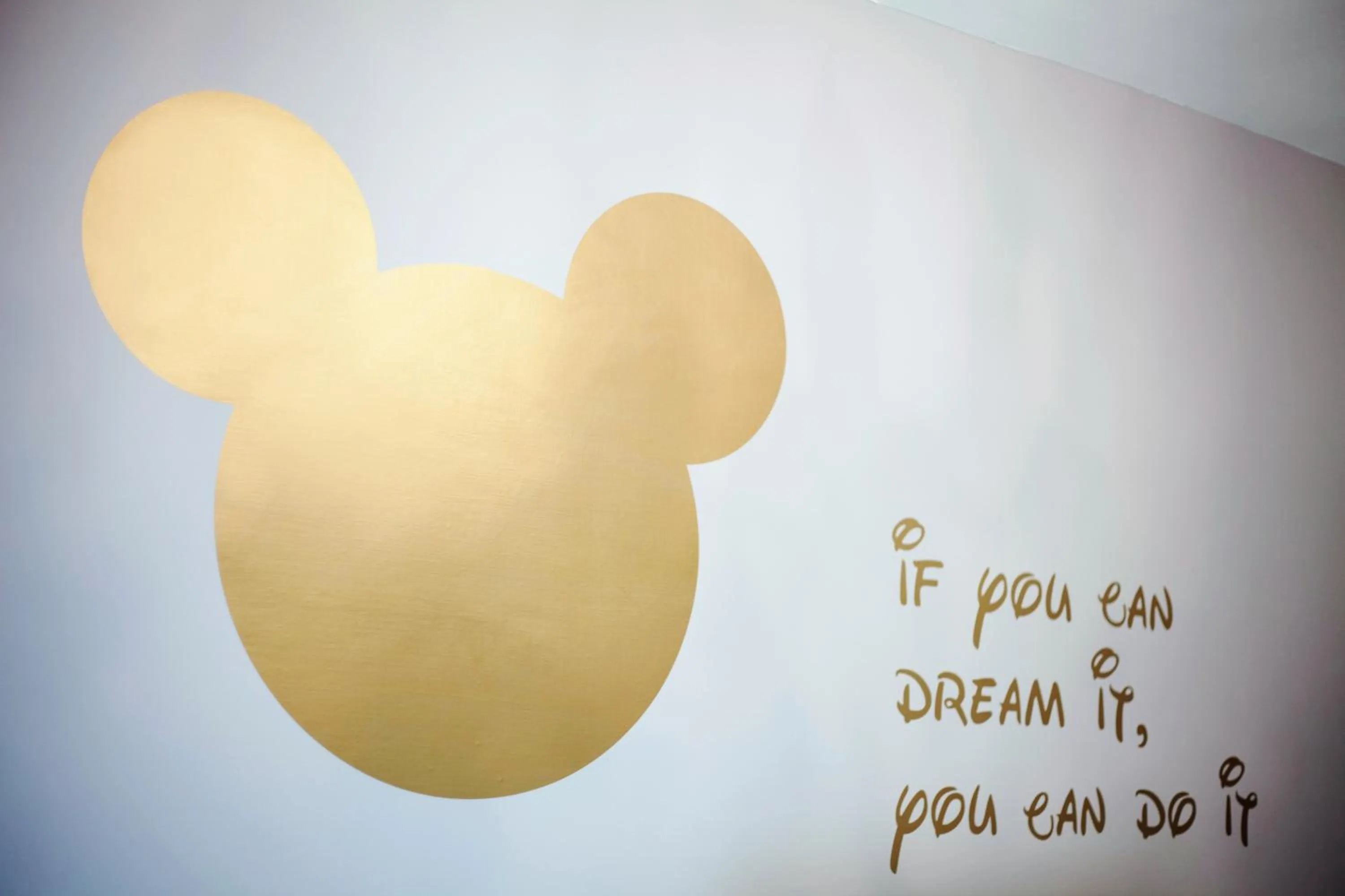 Decorative detail in Lè mù