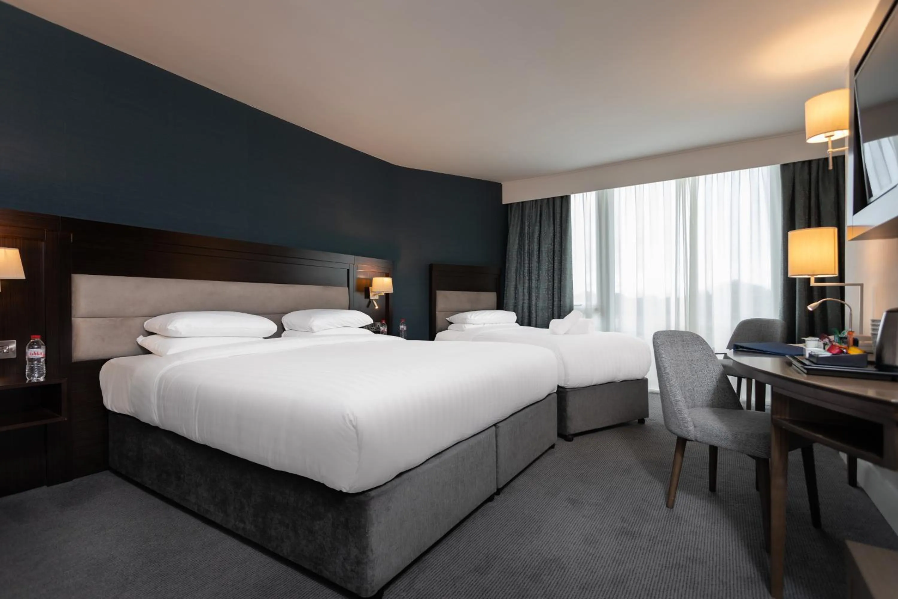 Bedroom, Bed in Connemara Coast Hotel