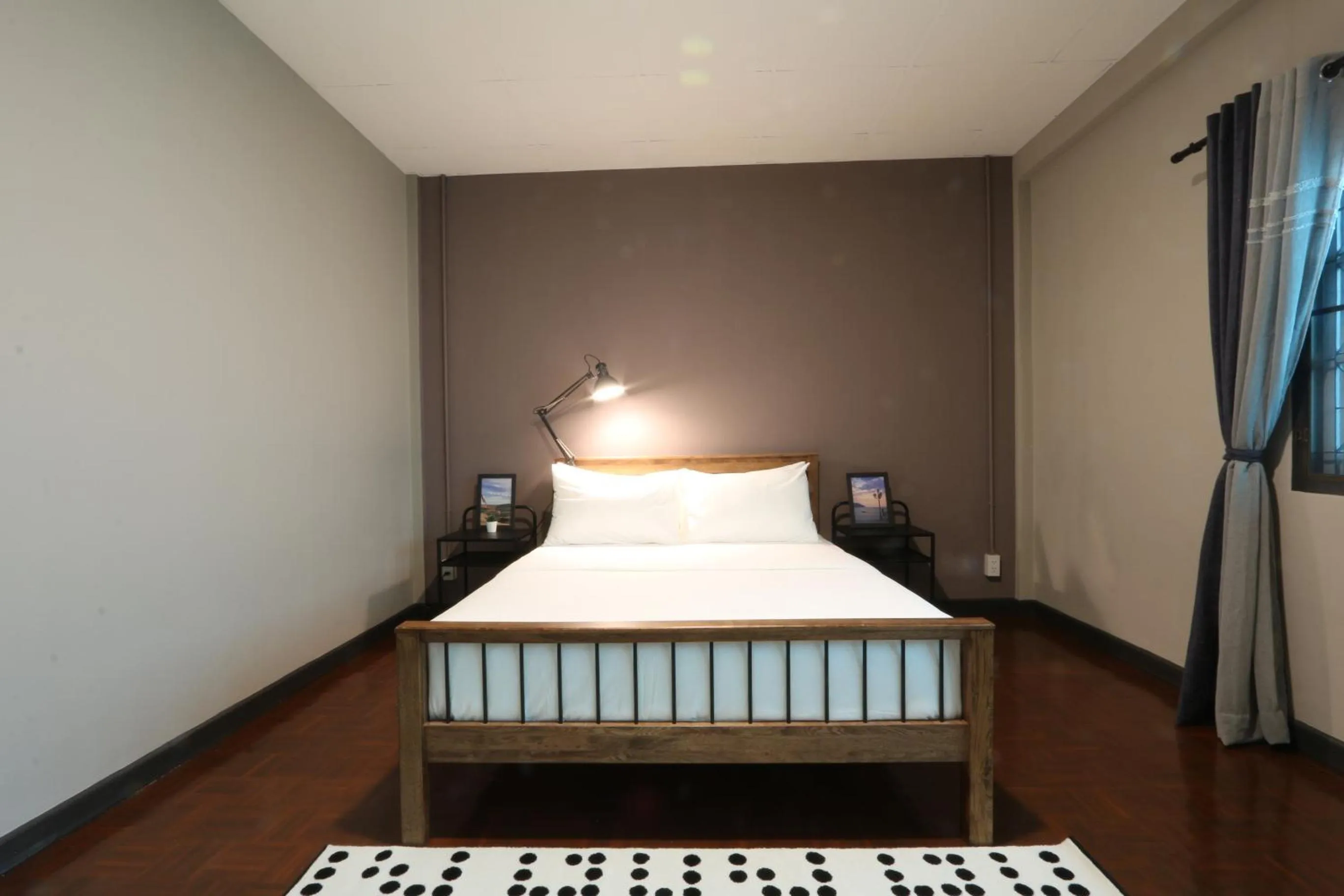 Bedroom, Bed in Neveu Premier Residence : Ratchada