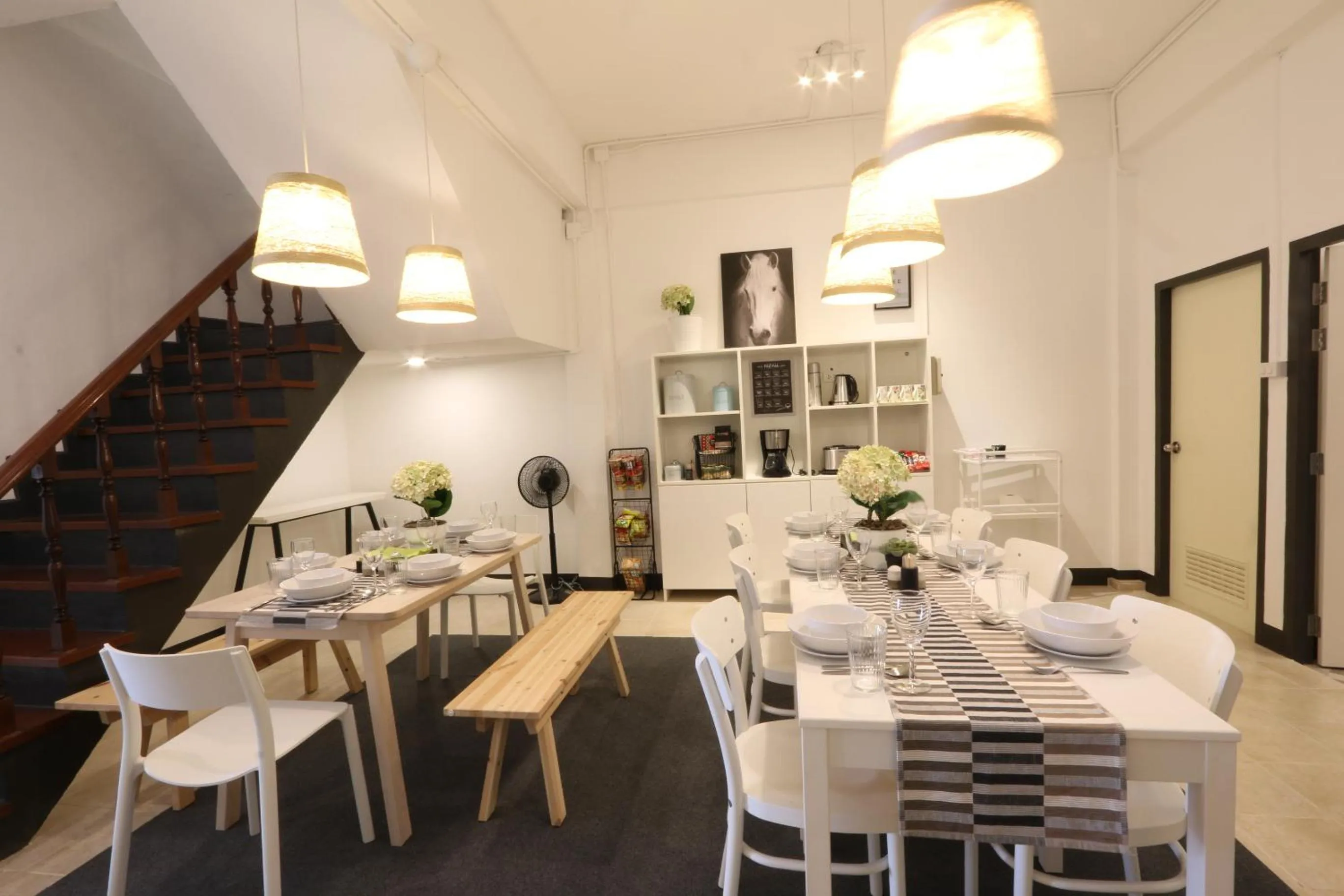 Dining area in Neveu Premier Residence : Ratchada