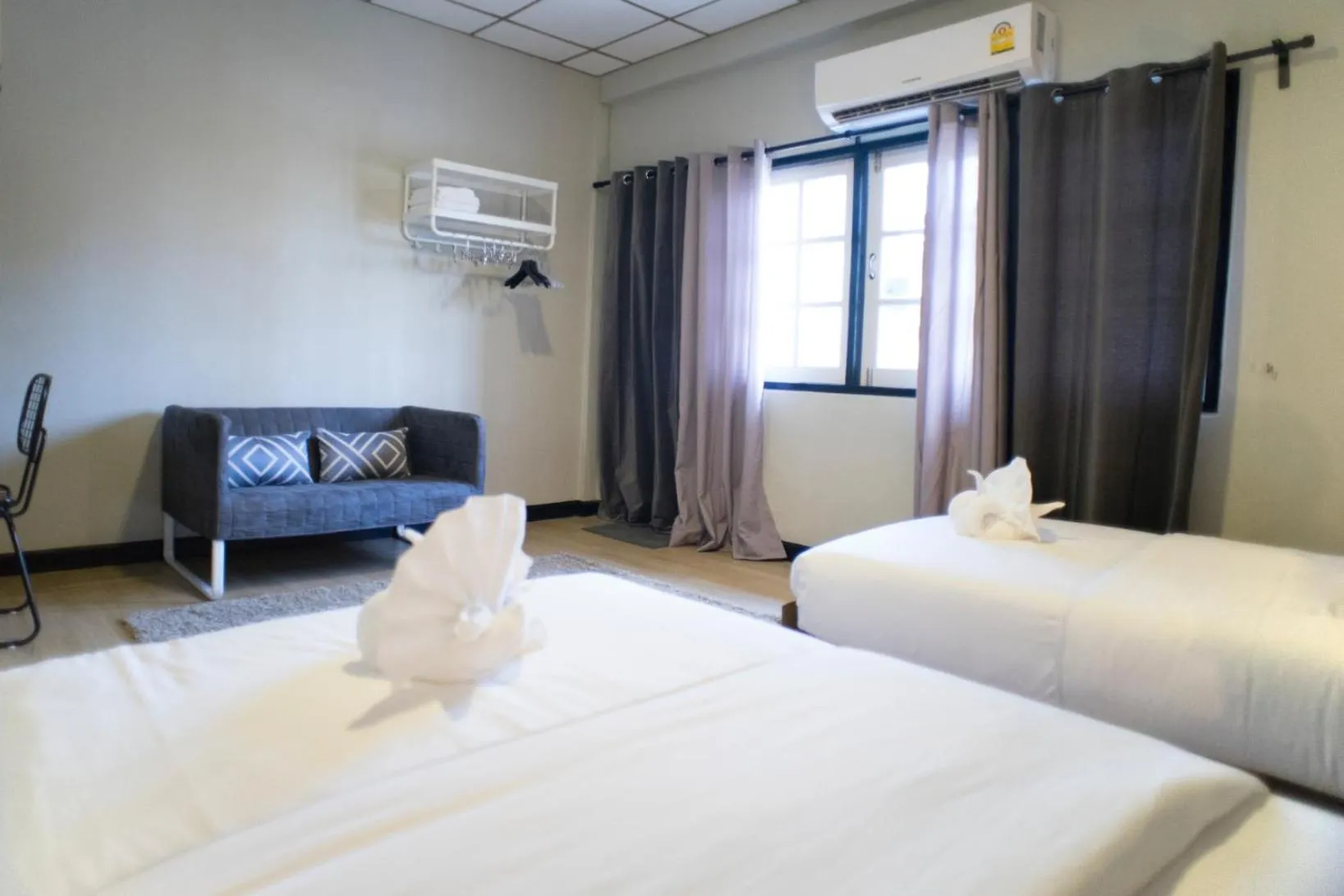 Bedroom, Bed in Neveu Premier Residence : Ratchada