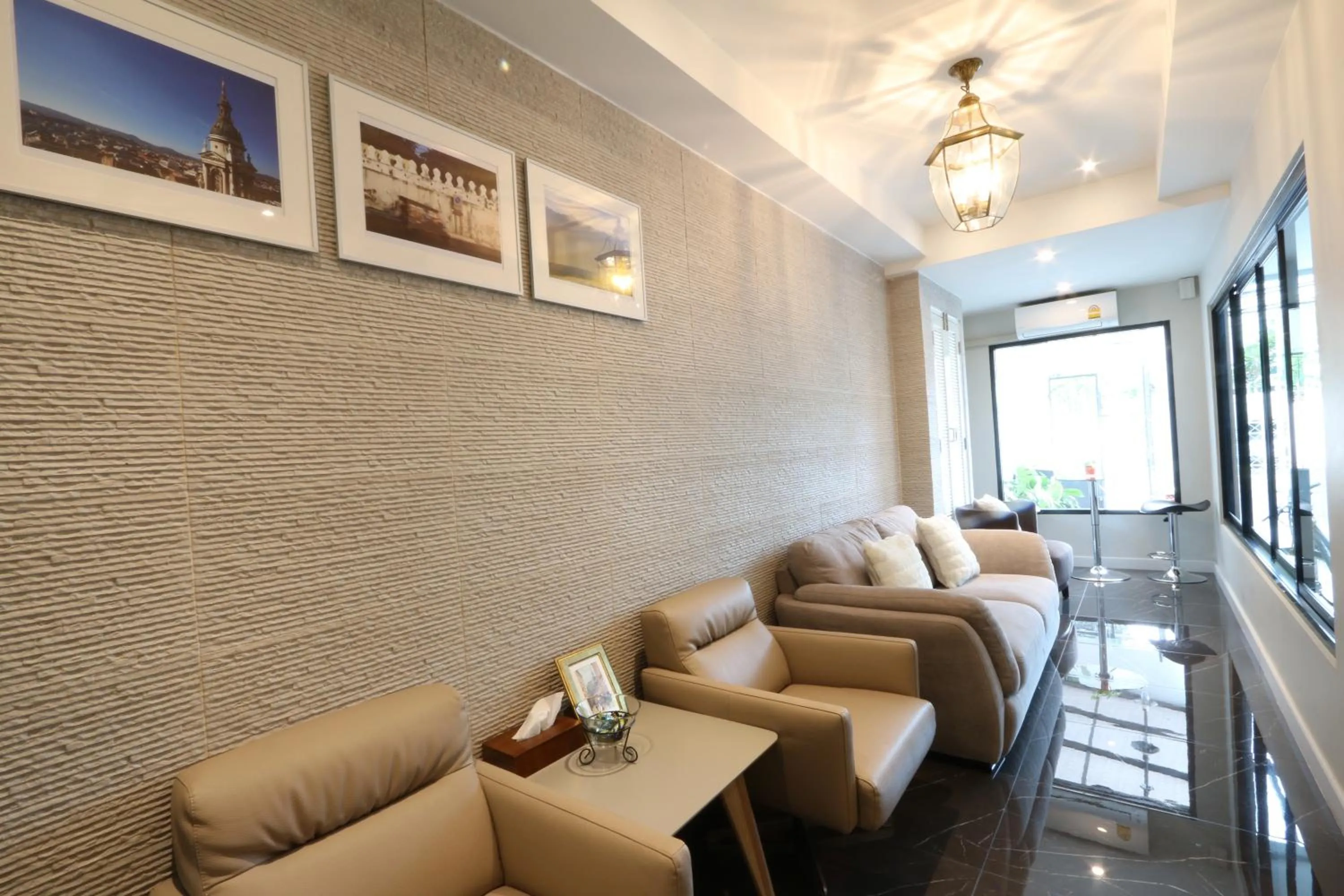 Lobby or reception in Neveu Premier Residence : Ratchada