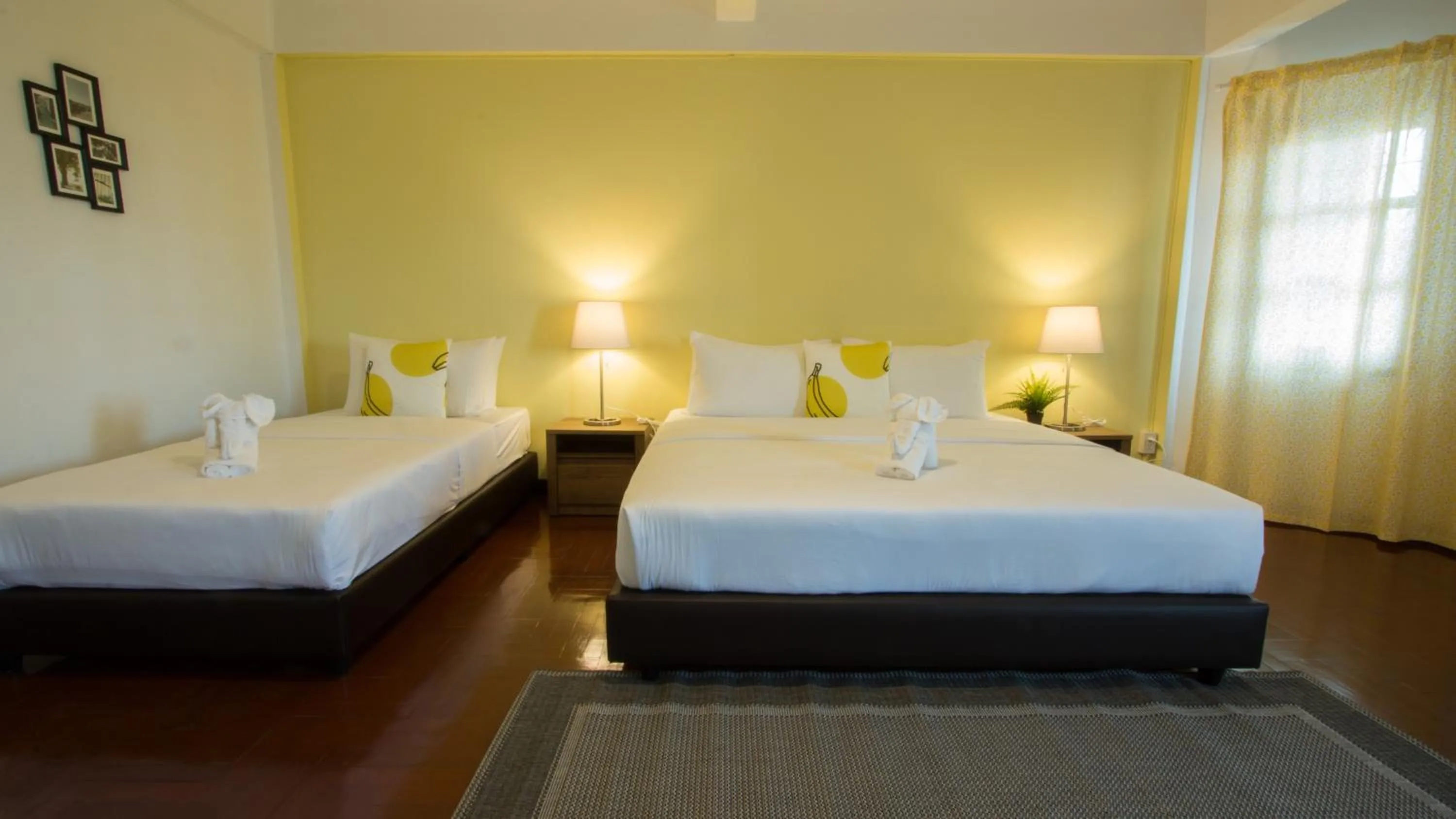 Photo of the whole room, Bed in Neveu Premier Residence : Ratchada