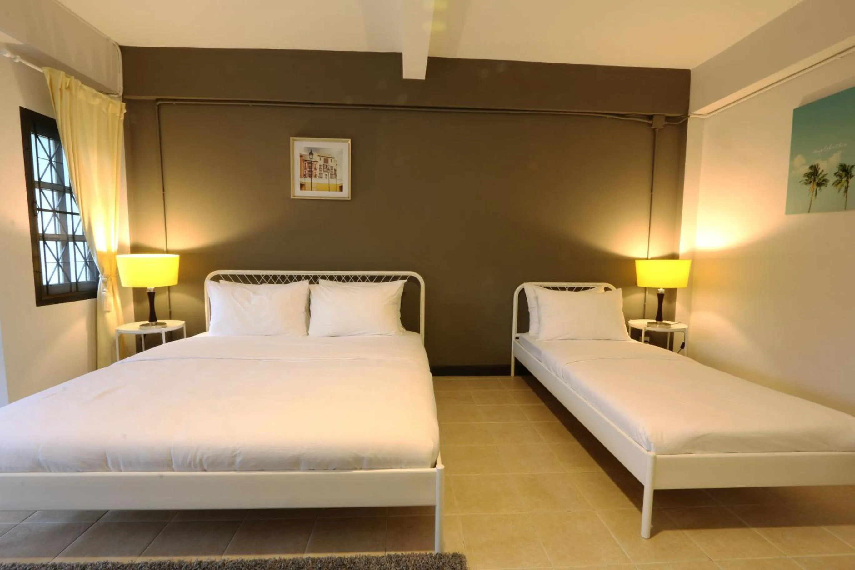 Bedroom, Bed in Neveu Premier Residence : Ratchada