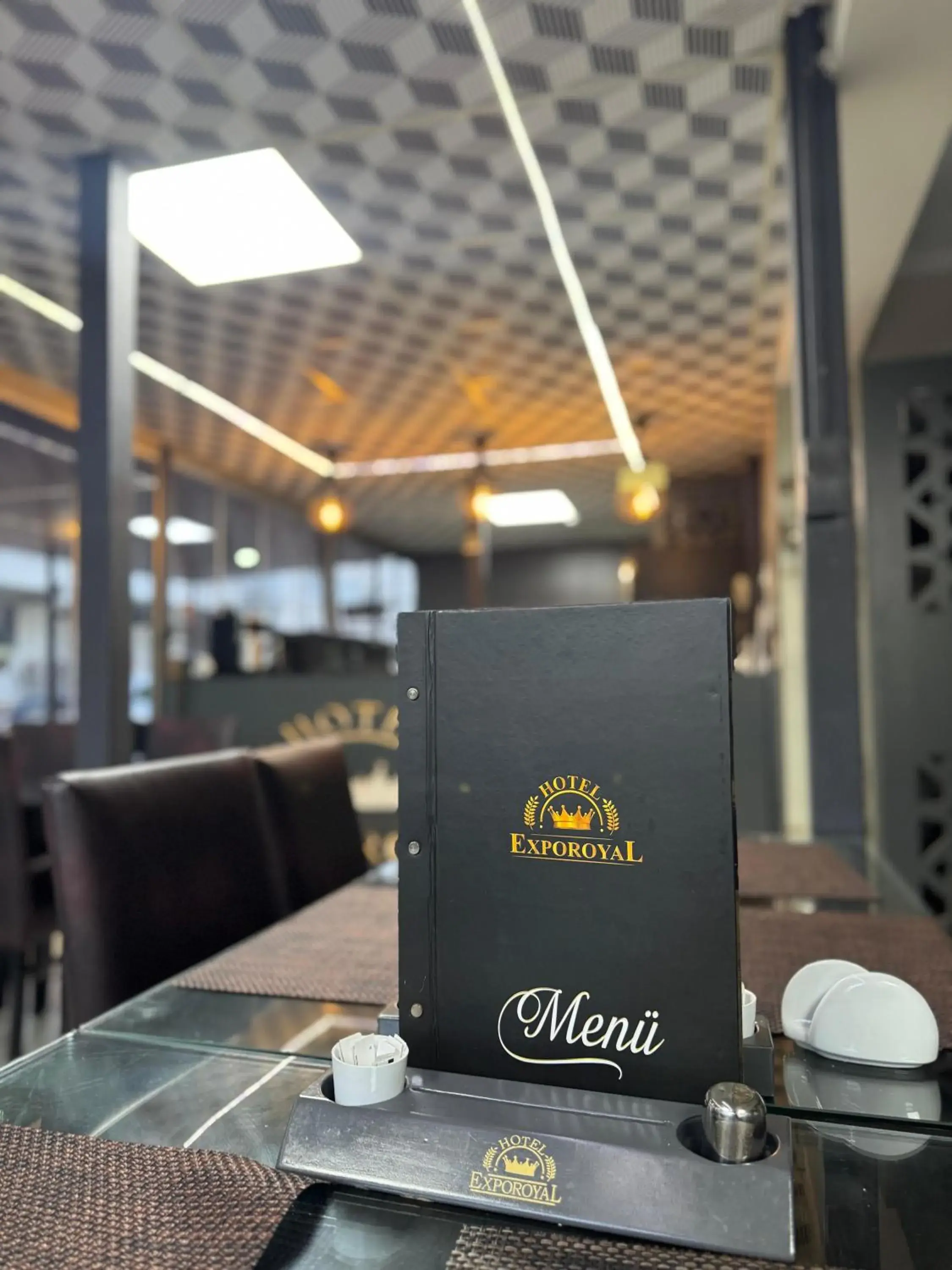 Restaurant/places to eat in Exporoyal Hotel Restaurant/places to eat in Exporoyal Hotel