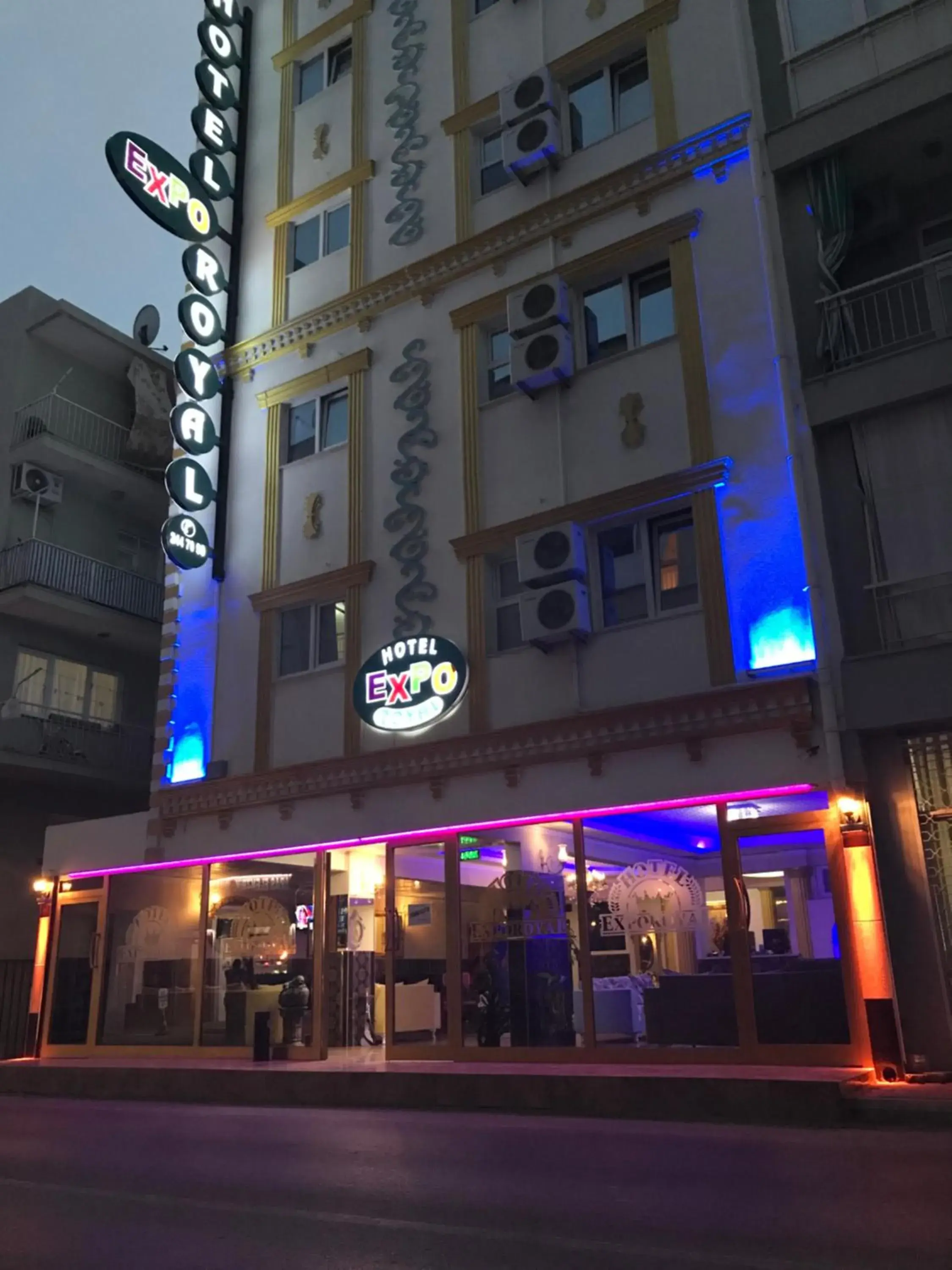 Property building in Exporoyal Hotel Property building in Exporoyal Hotel