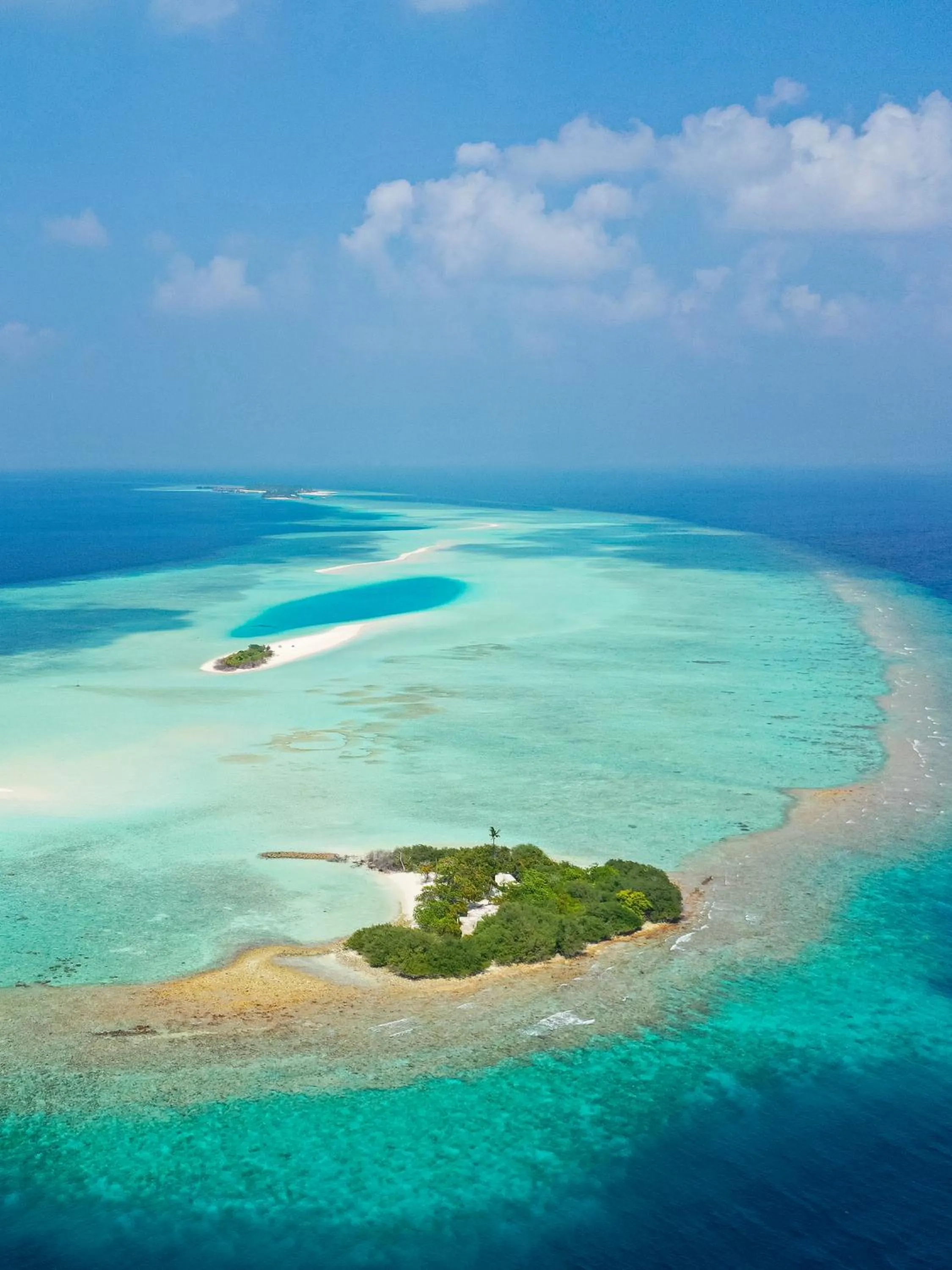 Activities in Shallow Lagoon Rasdhoo