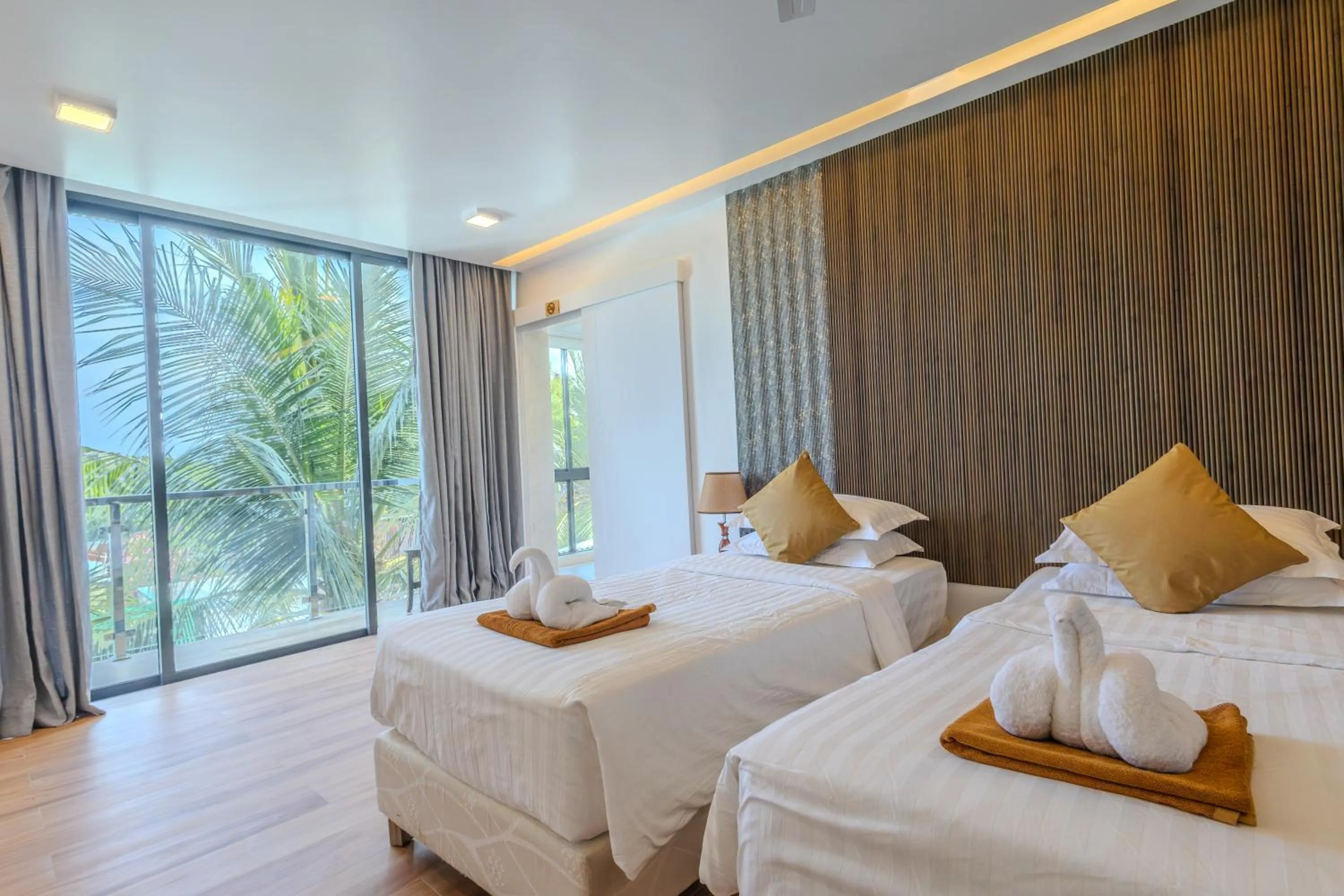 Bedroom, Bed in Shallow Lagoon Rasdhoo