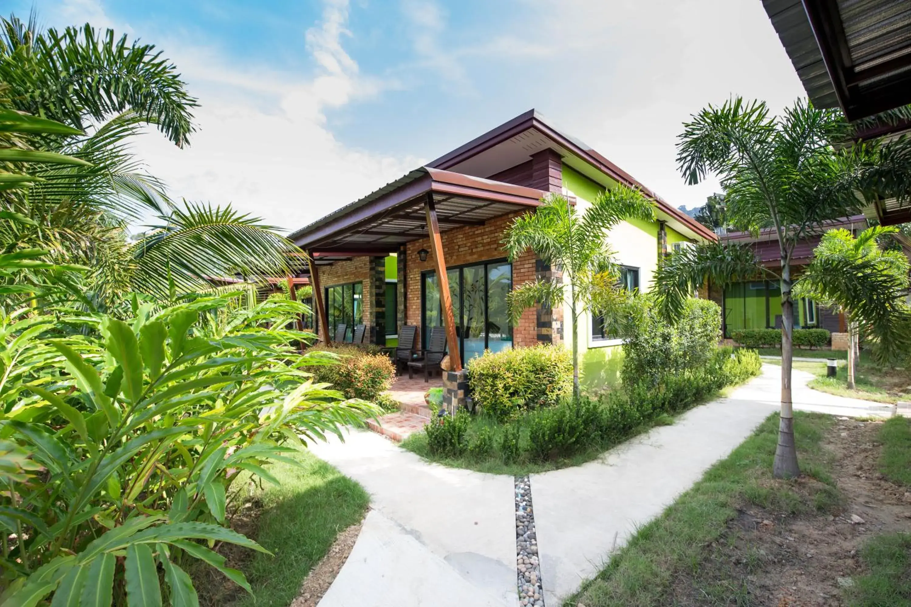 Property building in Siri Lanta Resort Property building in Siri Lanta Resort