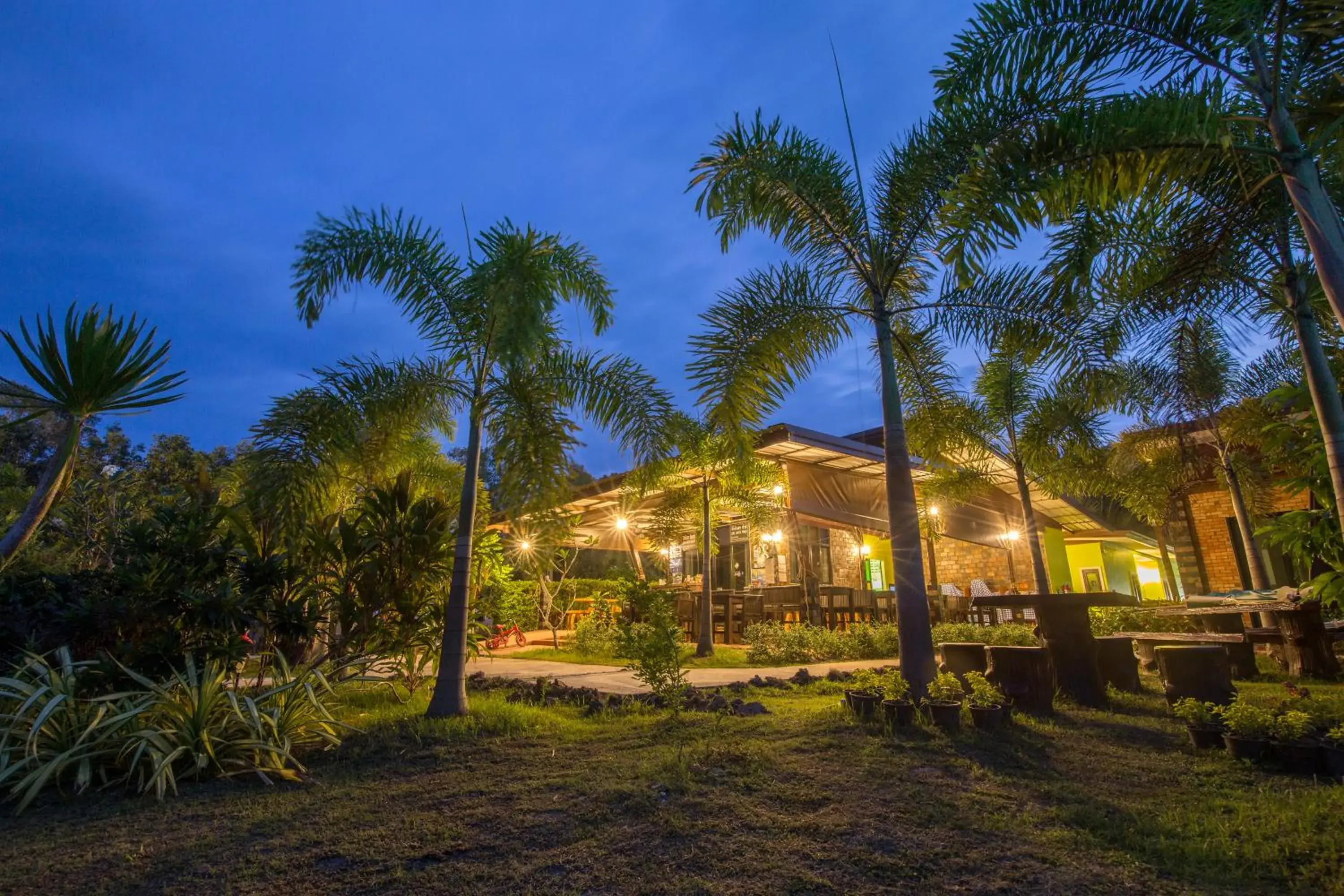 Restaurant/places to eat in Siri Lanta Resort Restaurant/places to eat in Siri Lanta Resort