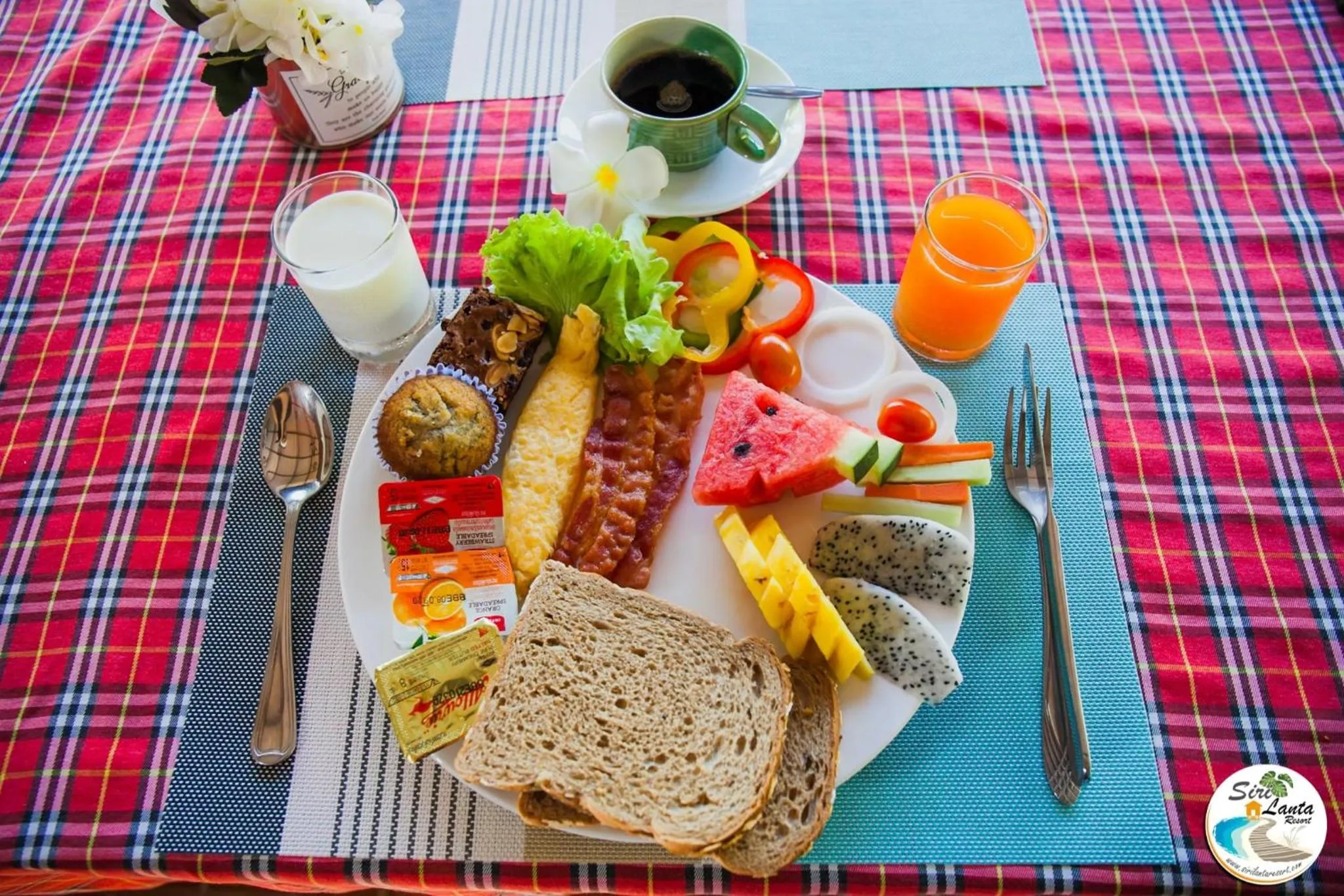 Buffet breakfast in Siri Lanta Resort