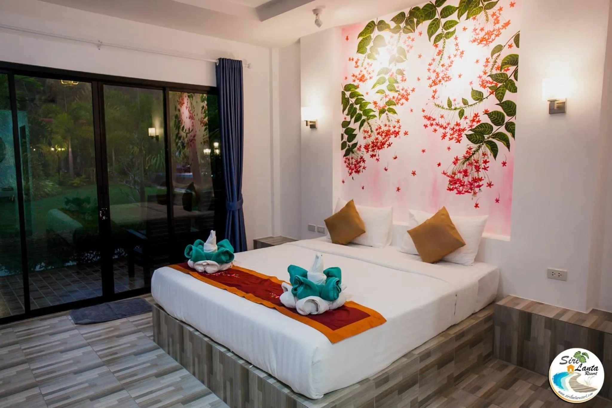 Bed in Siri Lanta Resort