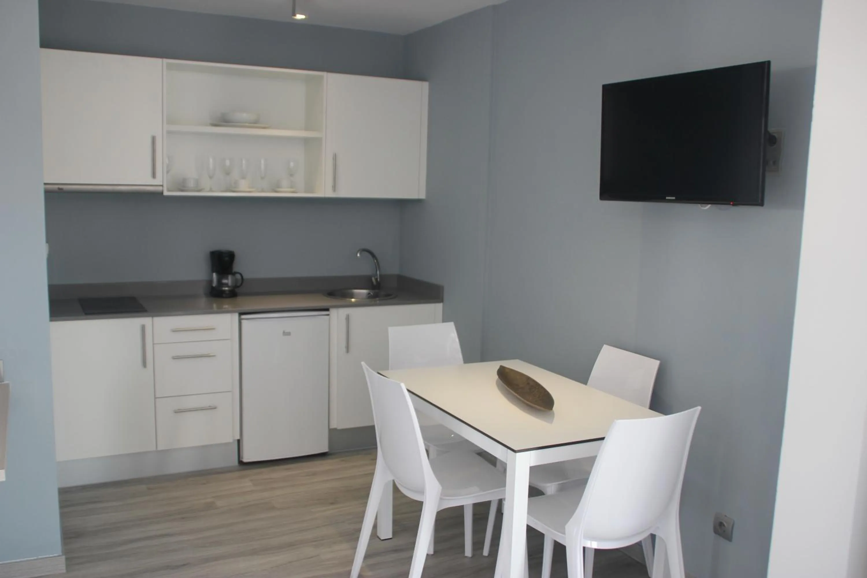 TV and multimedia in Apartamentos Bora Bora - Adults Only