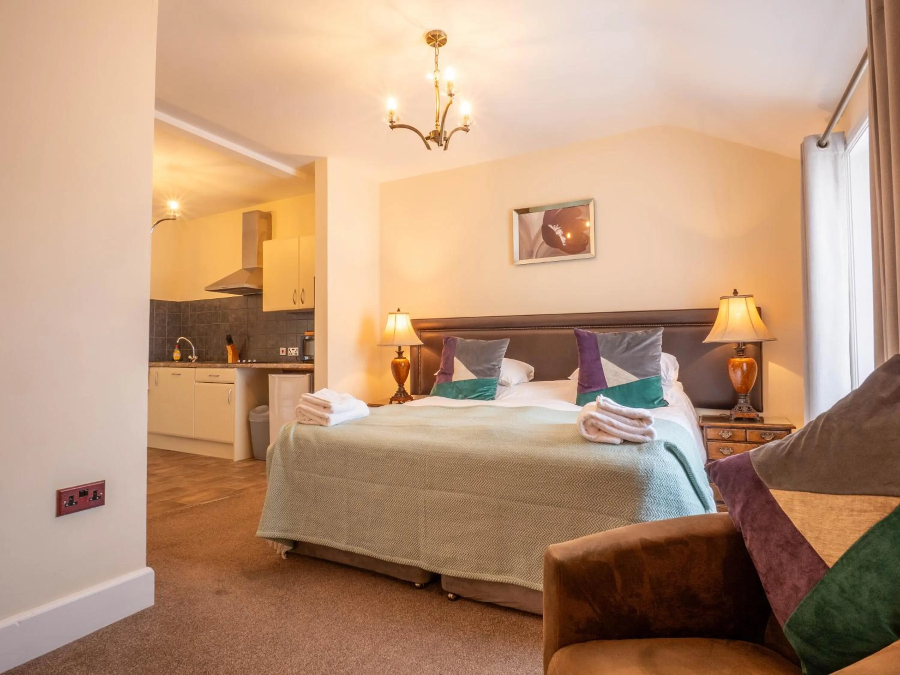 Bedroom, Bed in The Black Boy Inn