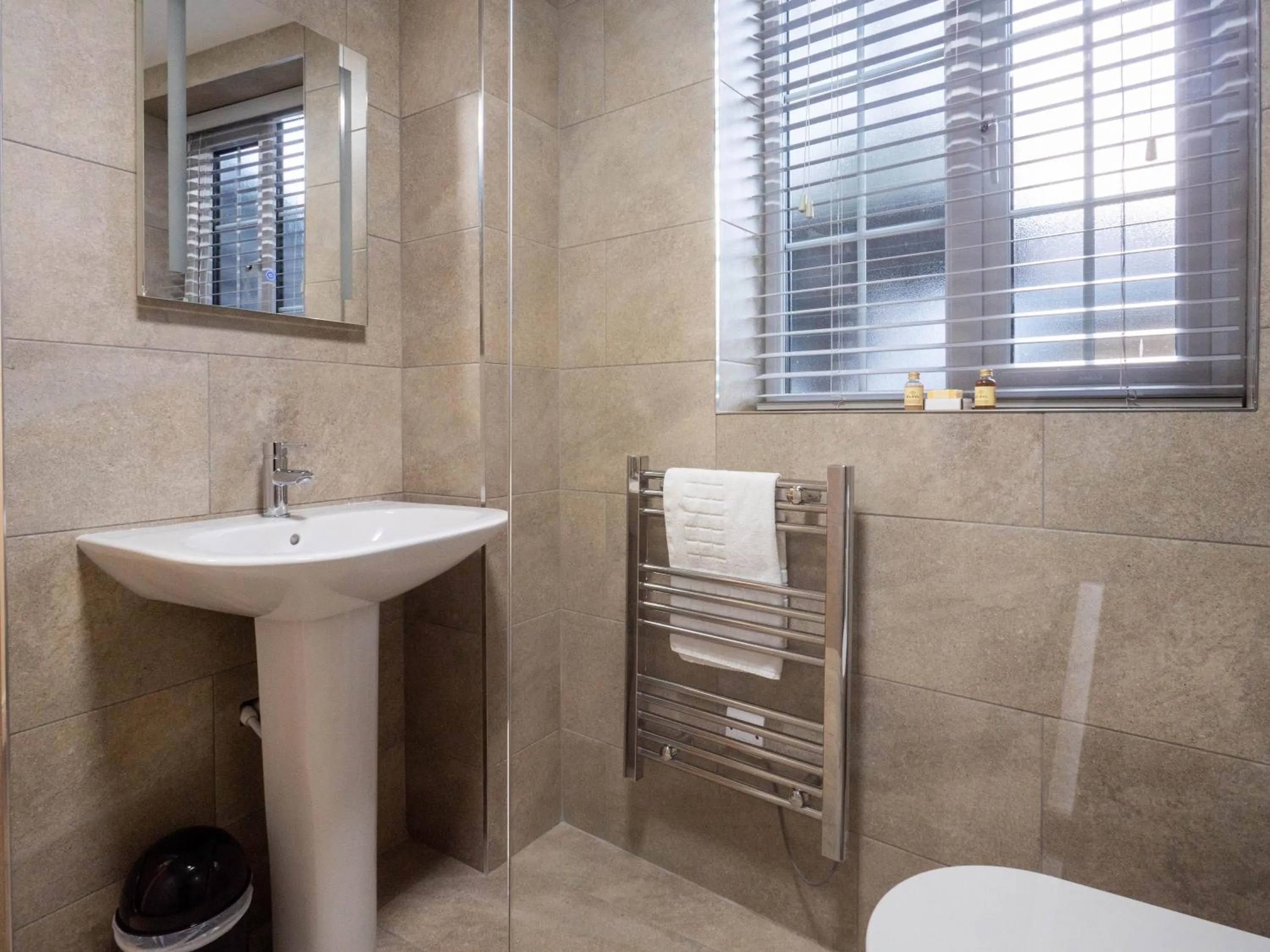 Bathroom in The Black Boy Inn