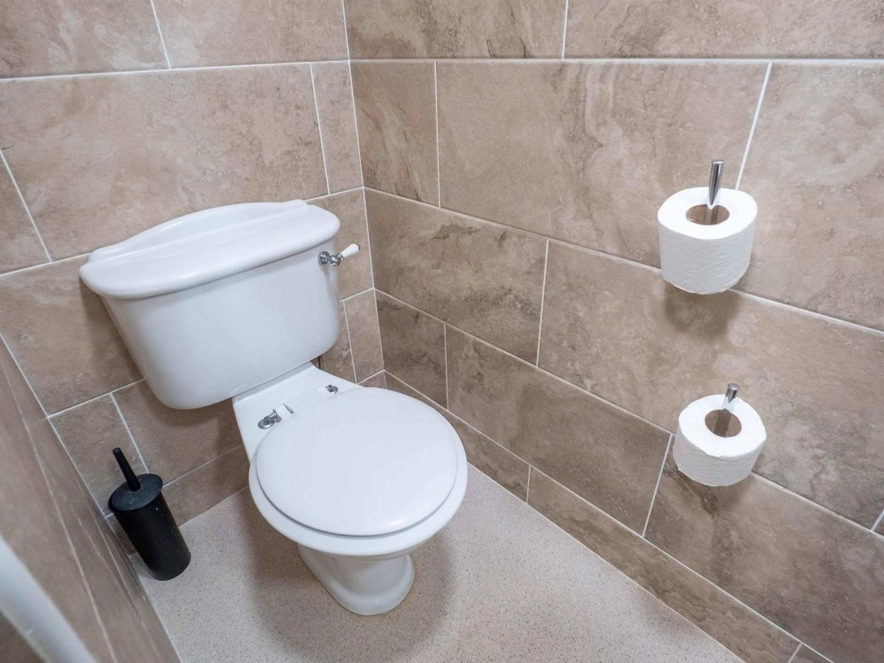 Bathroom in The Black Boy Inn