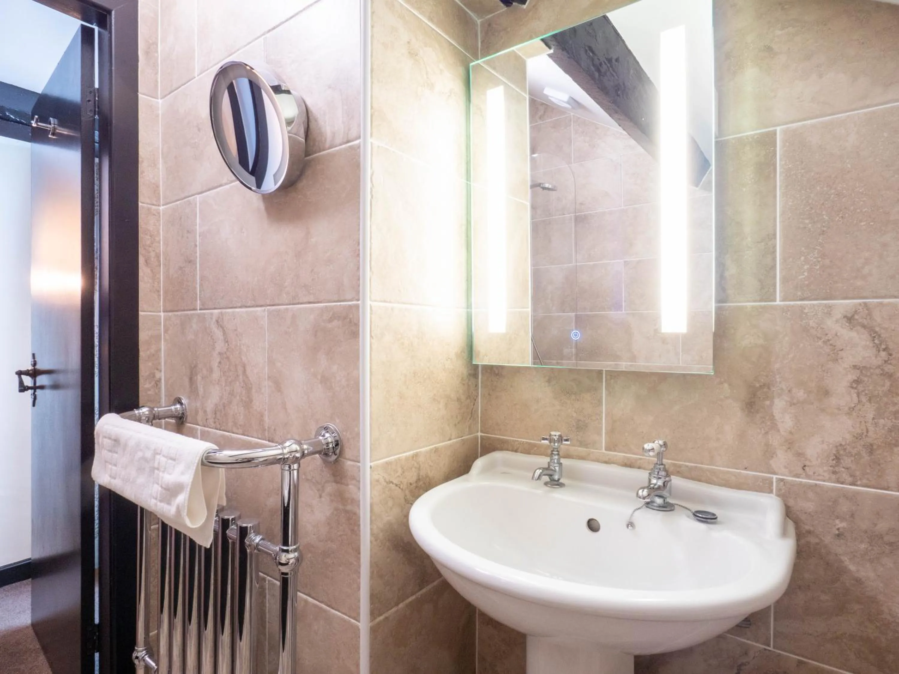 Bathroom in The Black Boy Inn