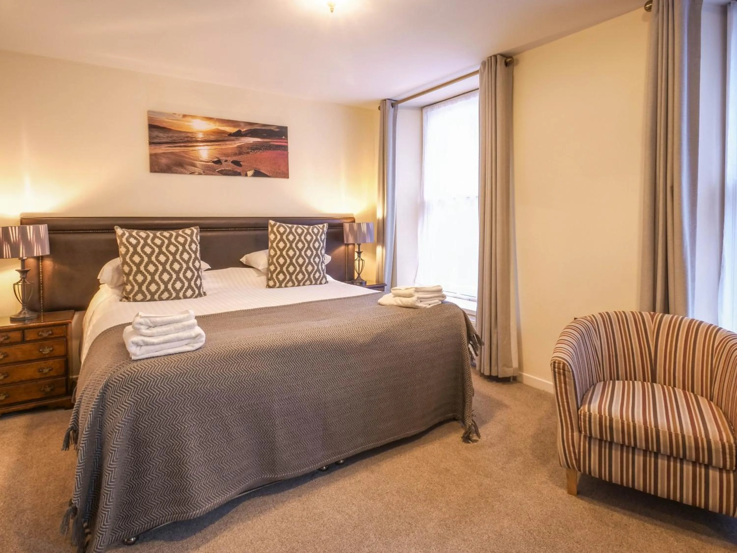 Bedroom, Bed in The Black Boy Inn