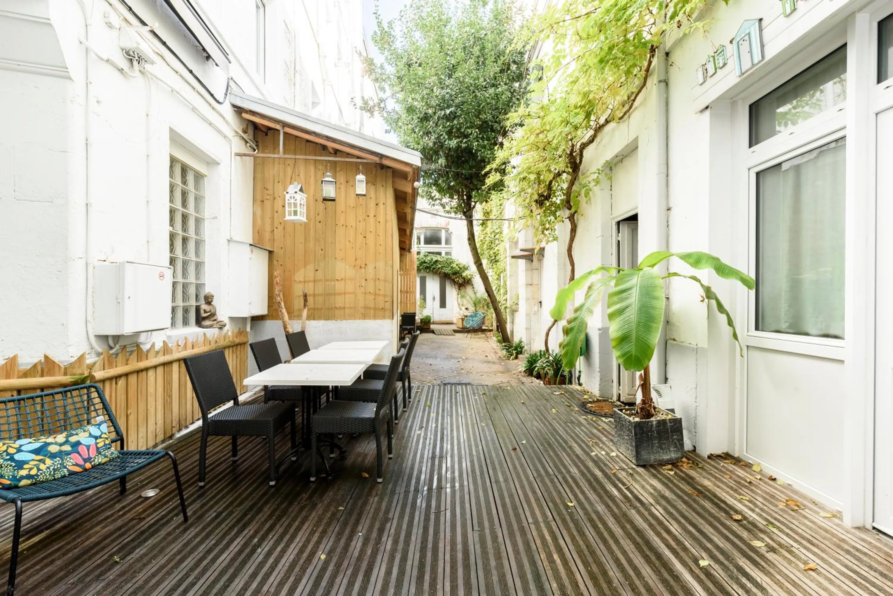 Property building in Cit' Hotel de France