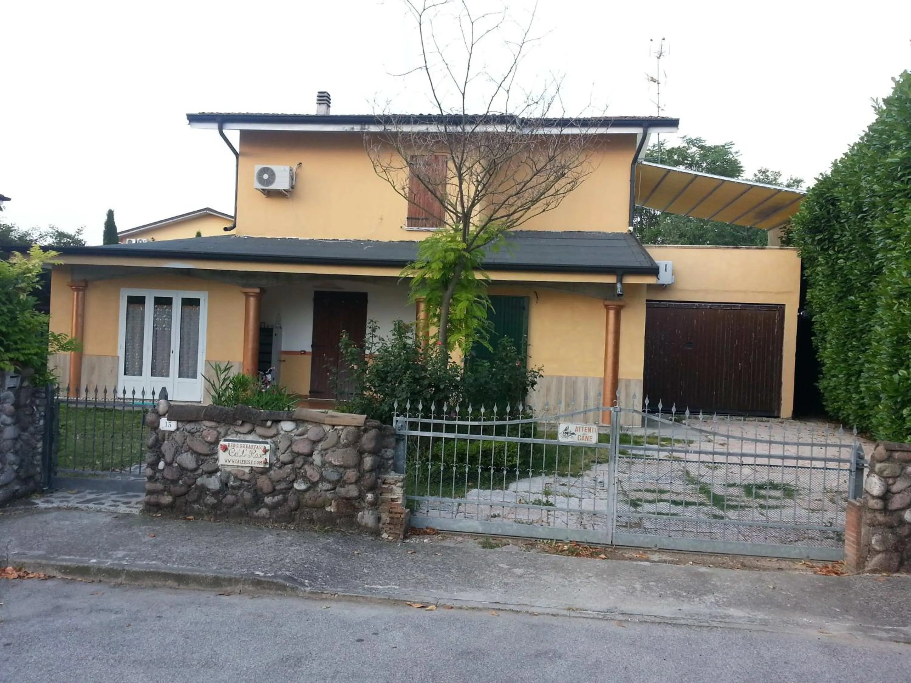 Facade/entrance in Ca' Le Rose