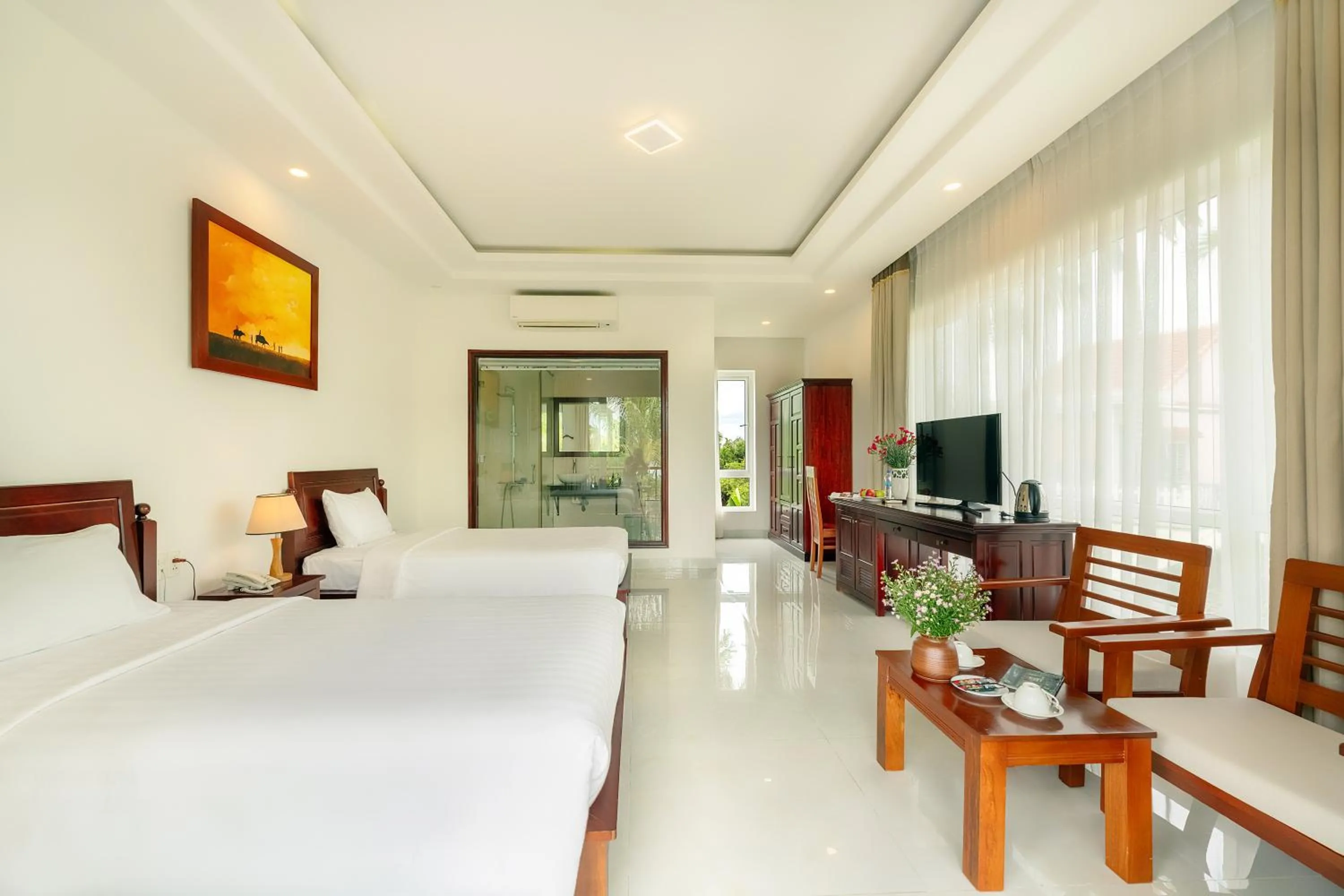 Bed in Hoi An Palmy Villa