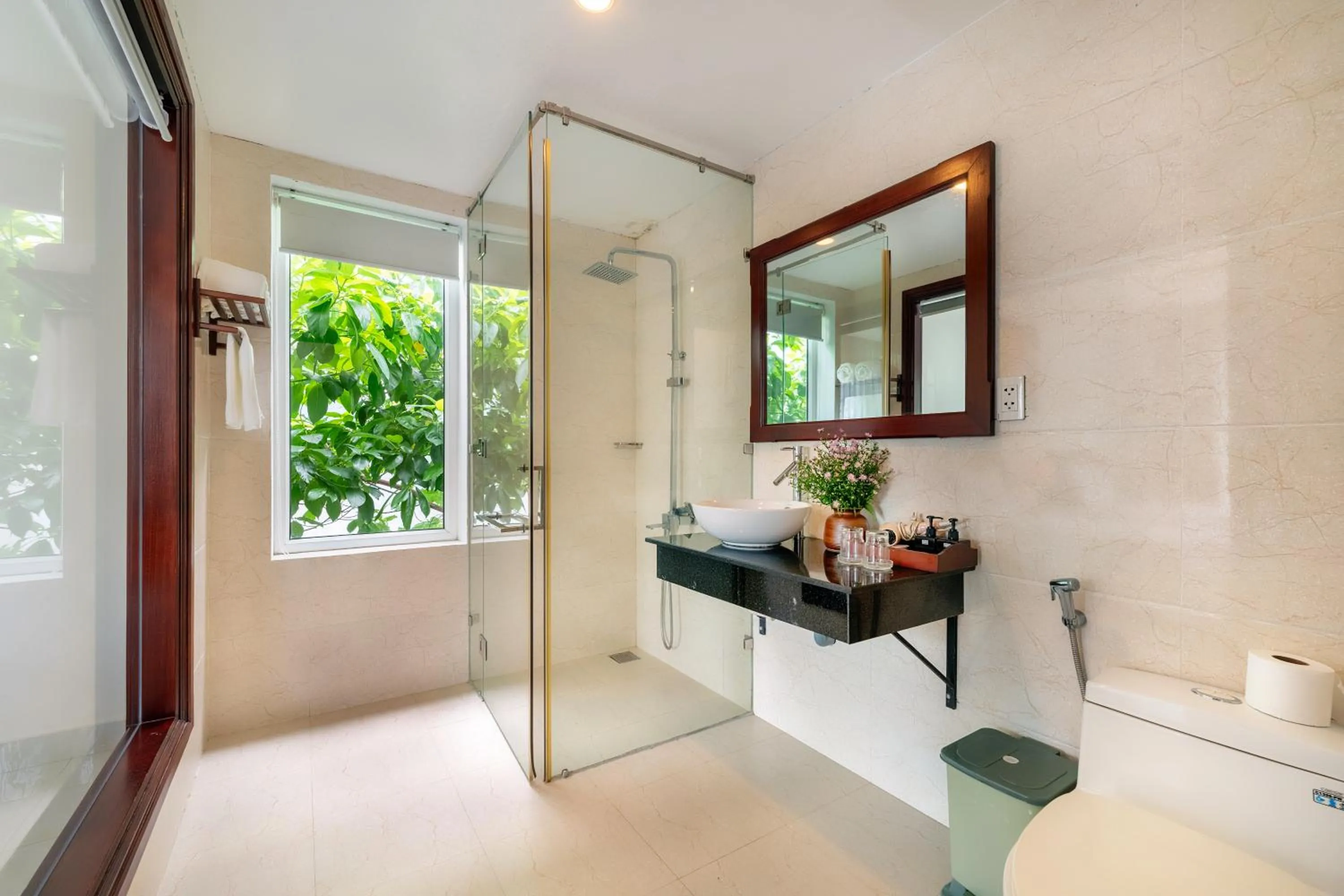 Bathroom in Hoi An Palmy Villa
