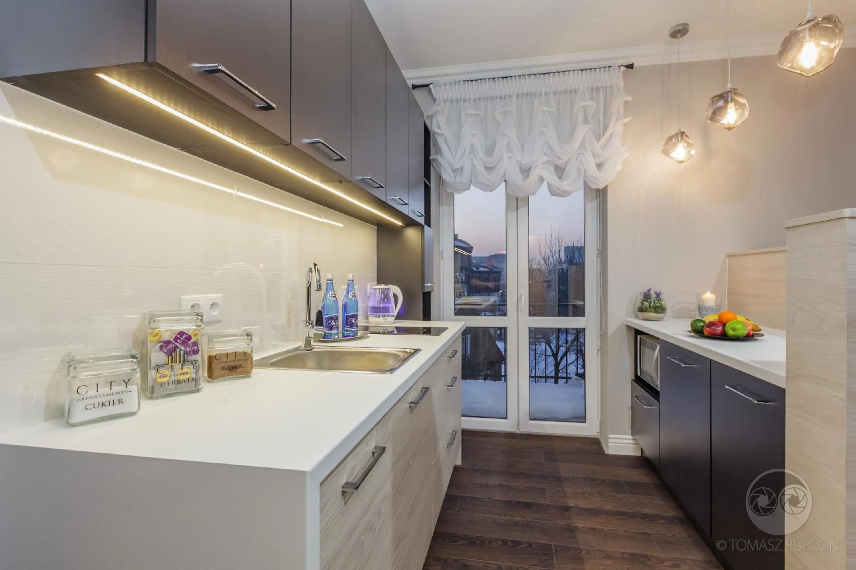 Coffee/tea facilities in Apartamenty City.