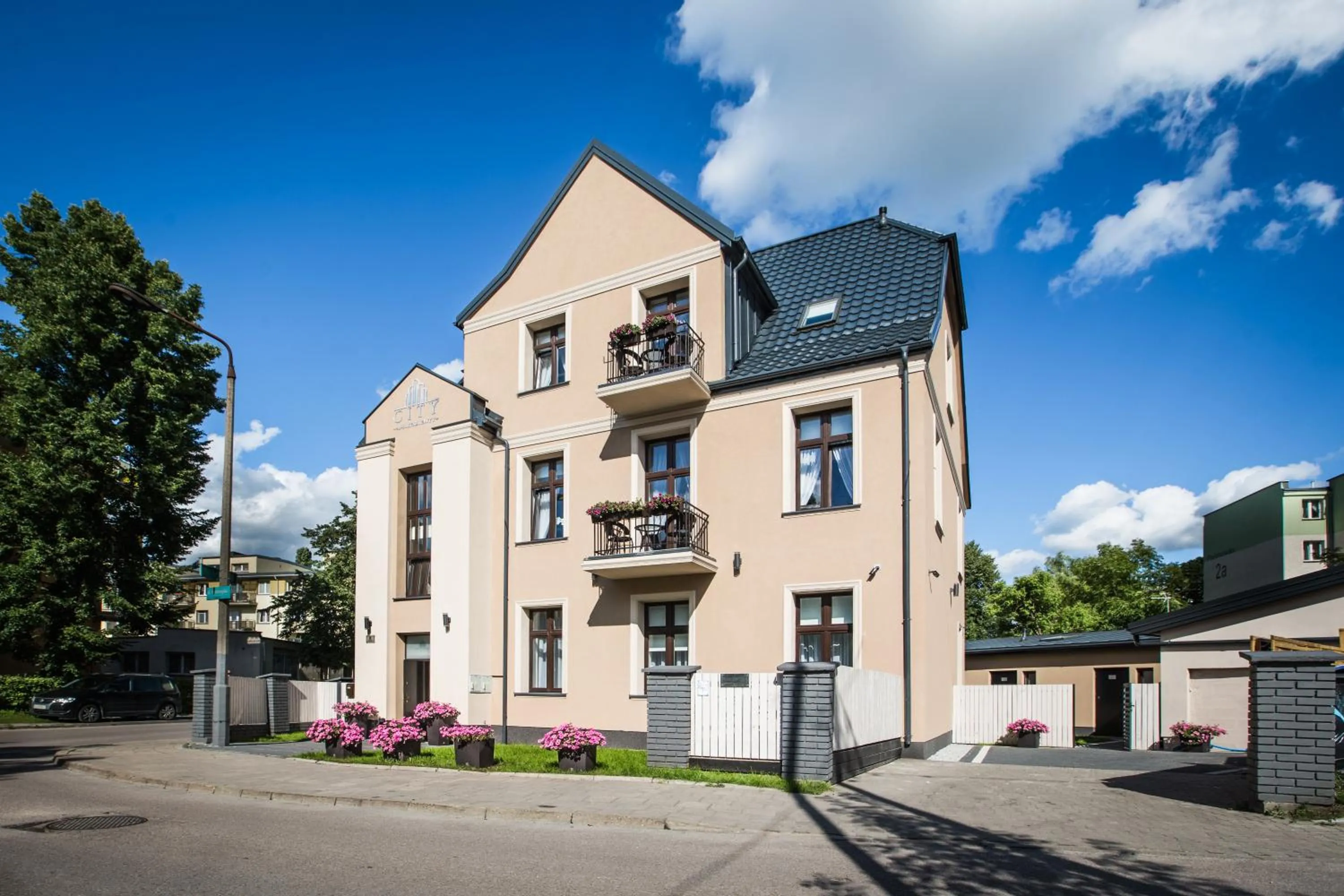 Facade/entrance in Apartamenty City.