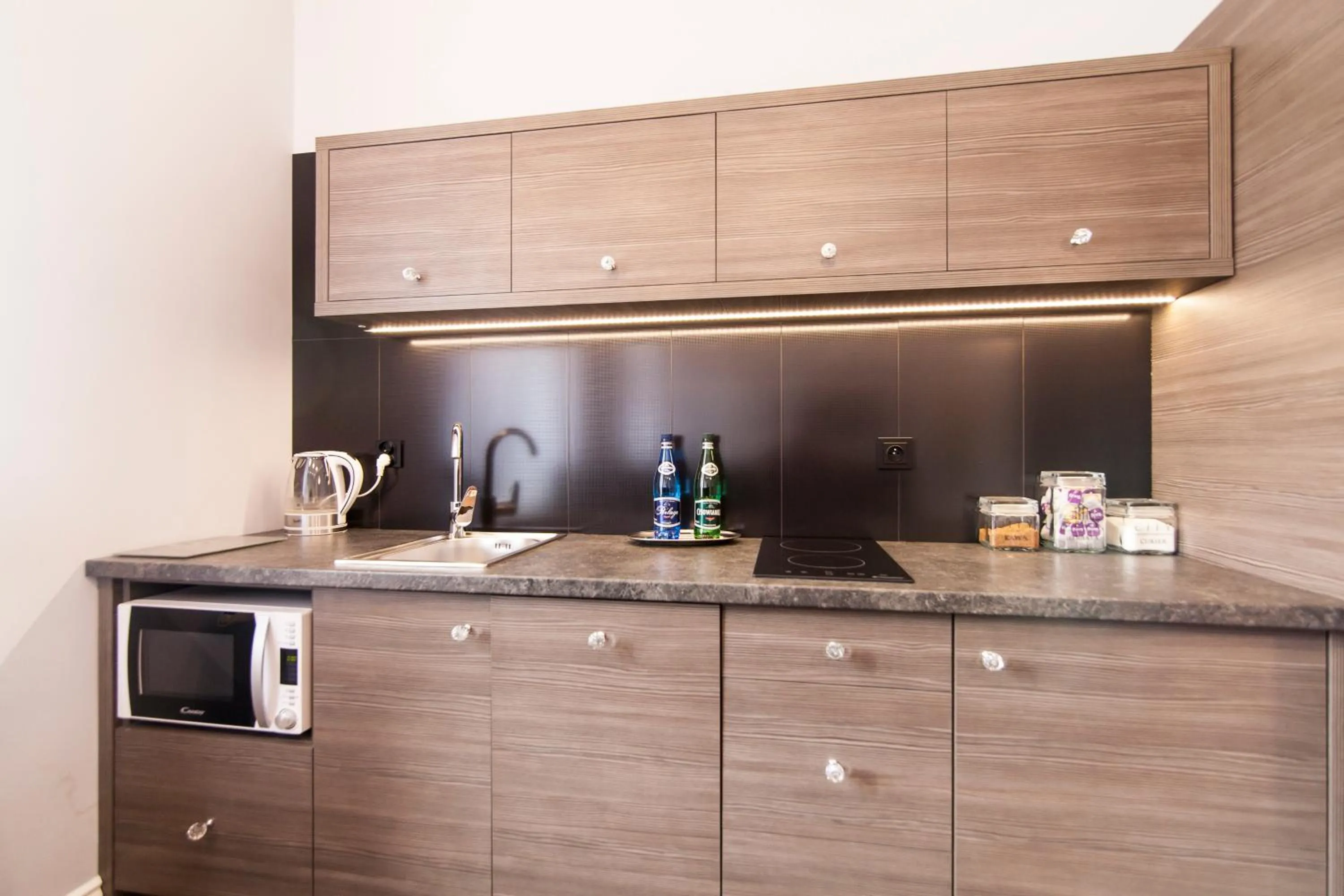 Coffee/tea facilities in Apartamenty City.