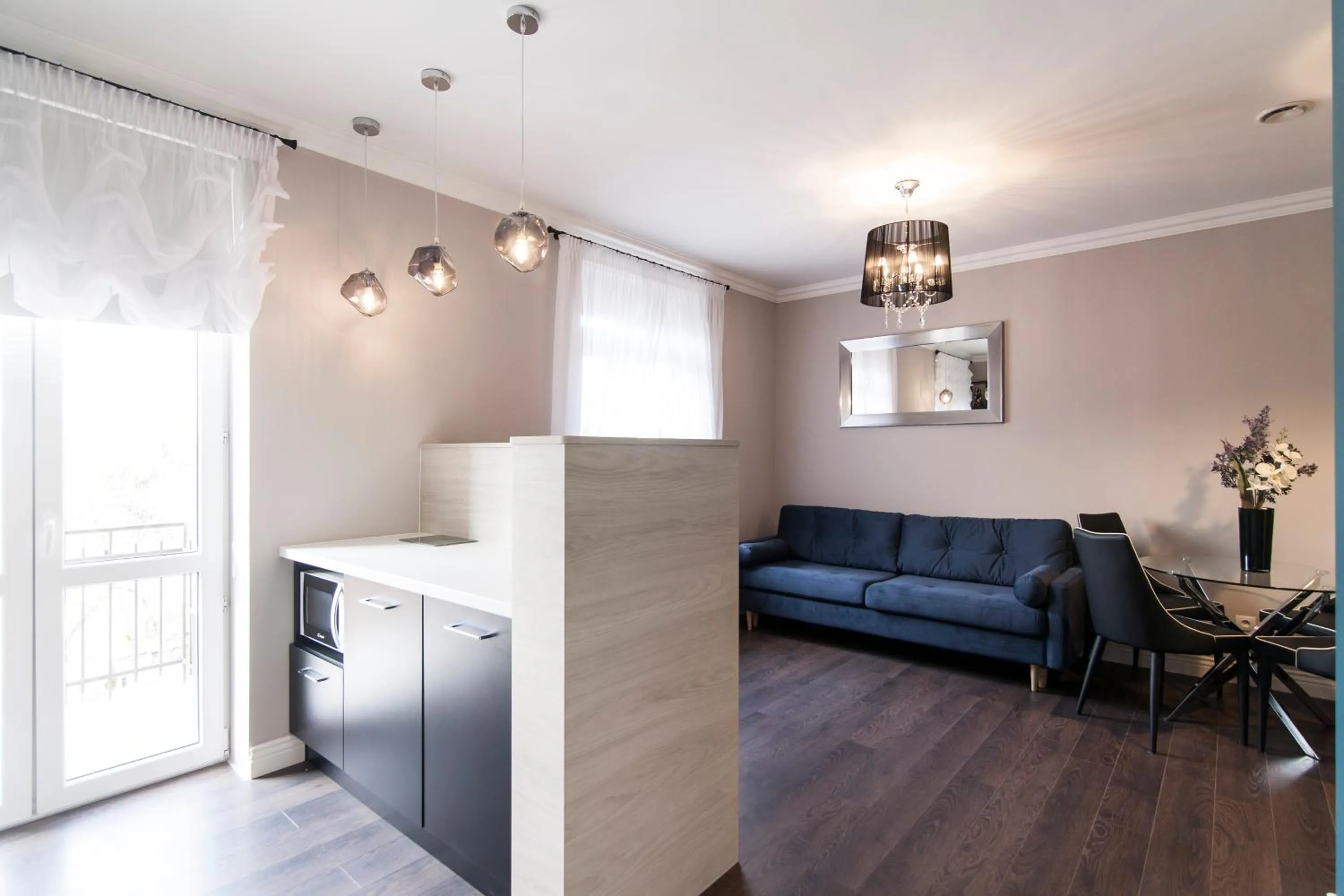 Photo of the whole room in Apartamenty City.
